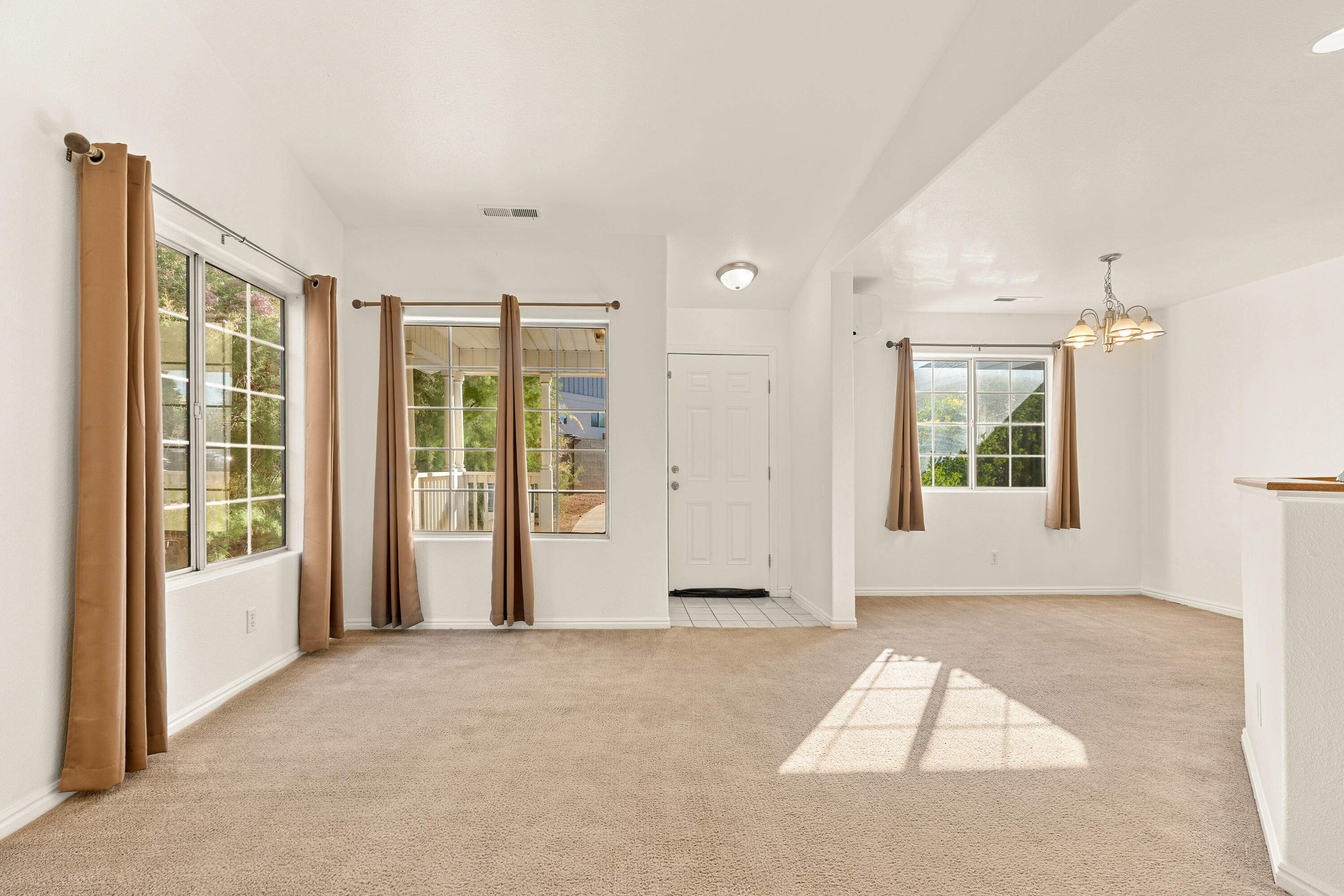 KNOLLWOOD TOWNHOMES - Residential