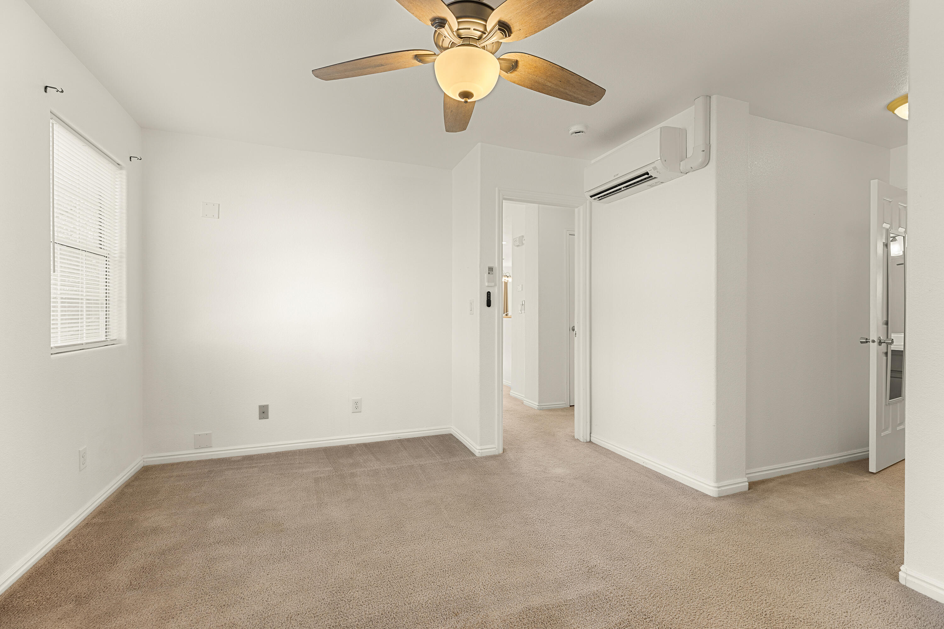 KNOLLWOOD TOWNHOMES - Residential