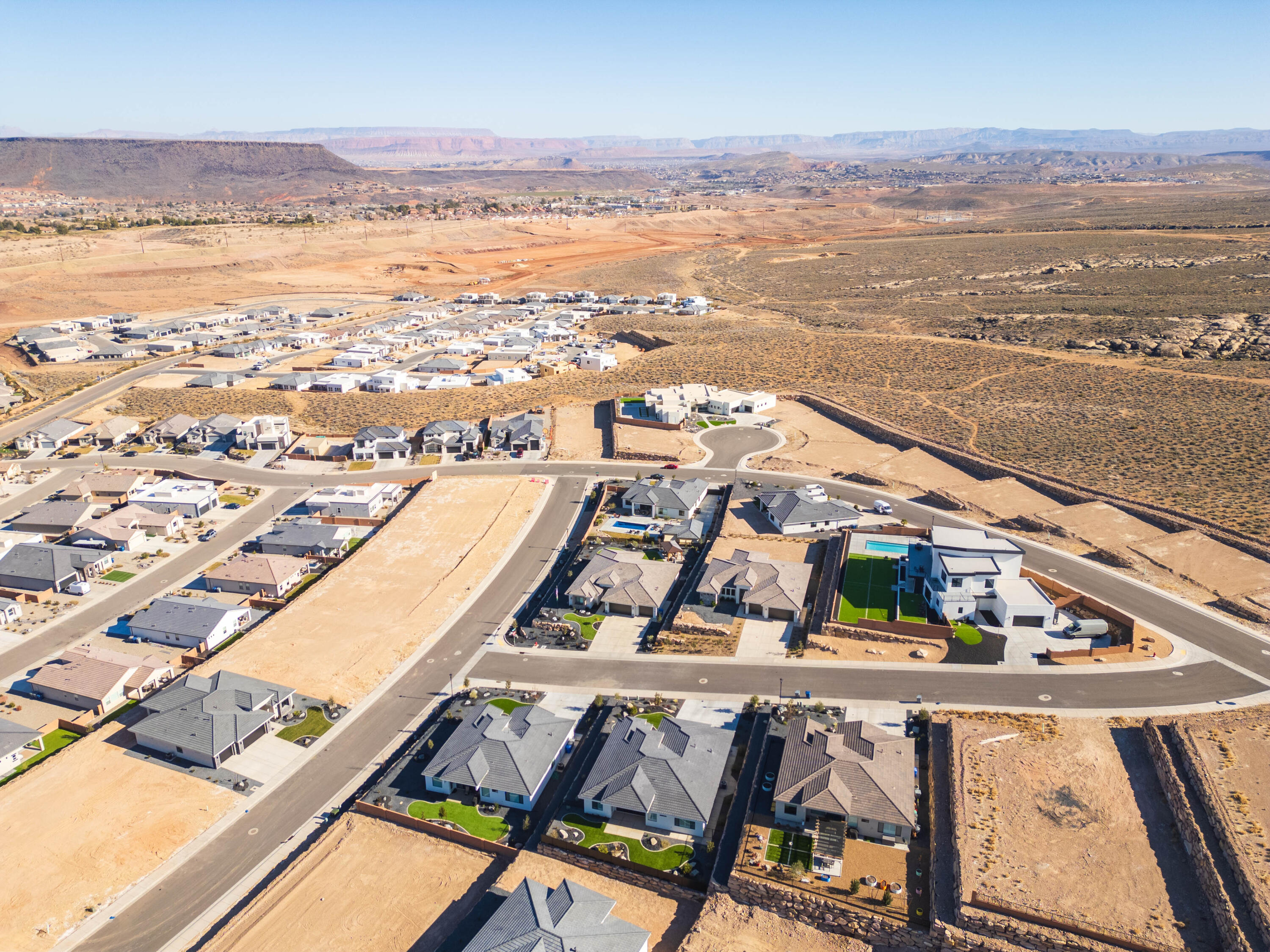 CECITA CREST AT DIVARIO - Residential