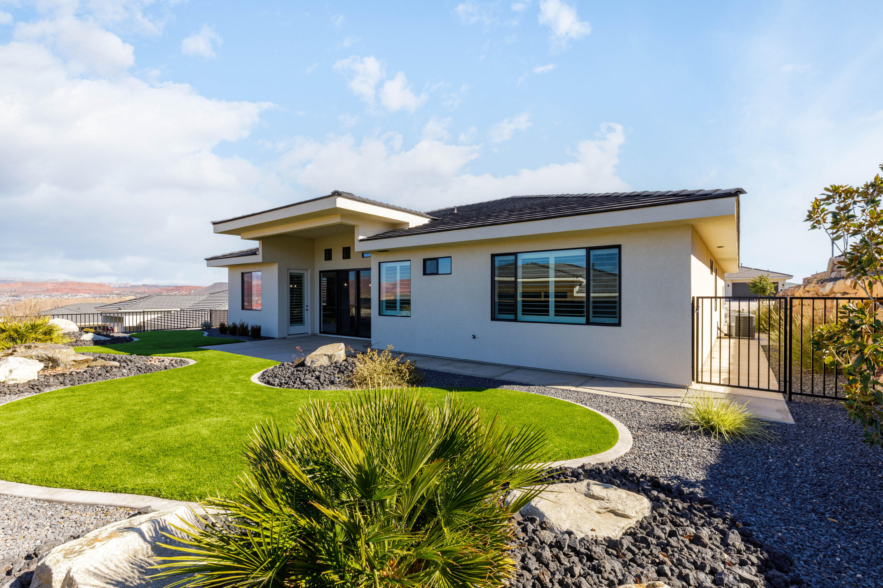 CECITA CREST AT DIVARIO - Residential