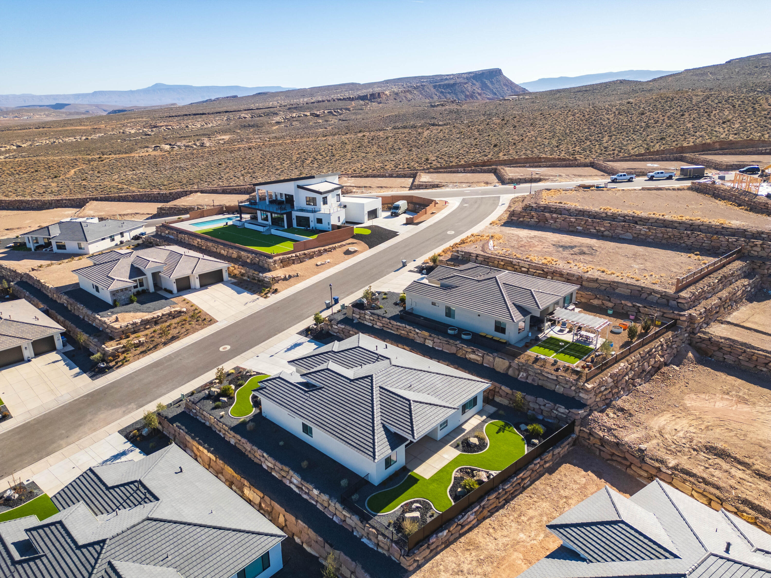 CECITA CREST AT DIVARIO - Residential