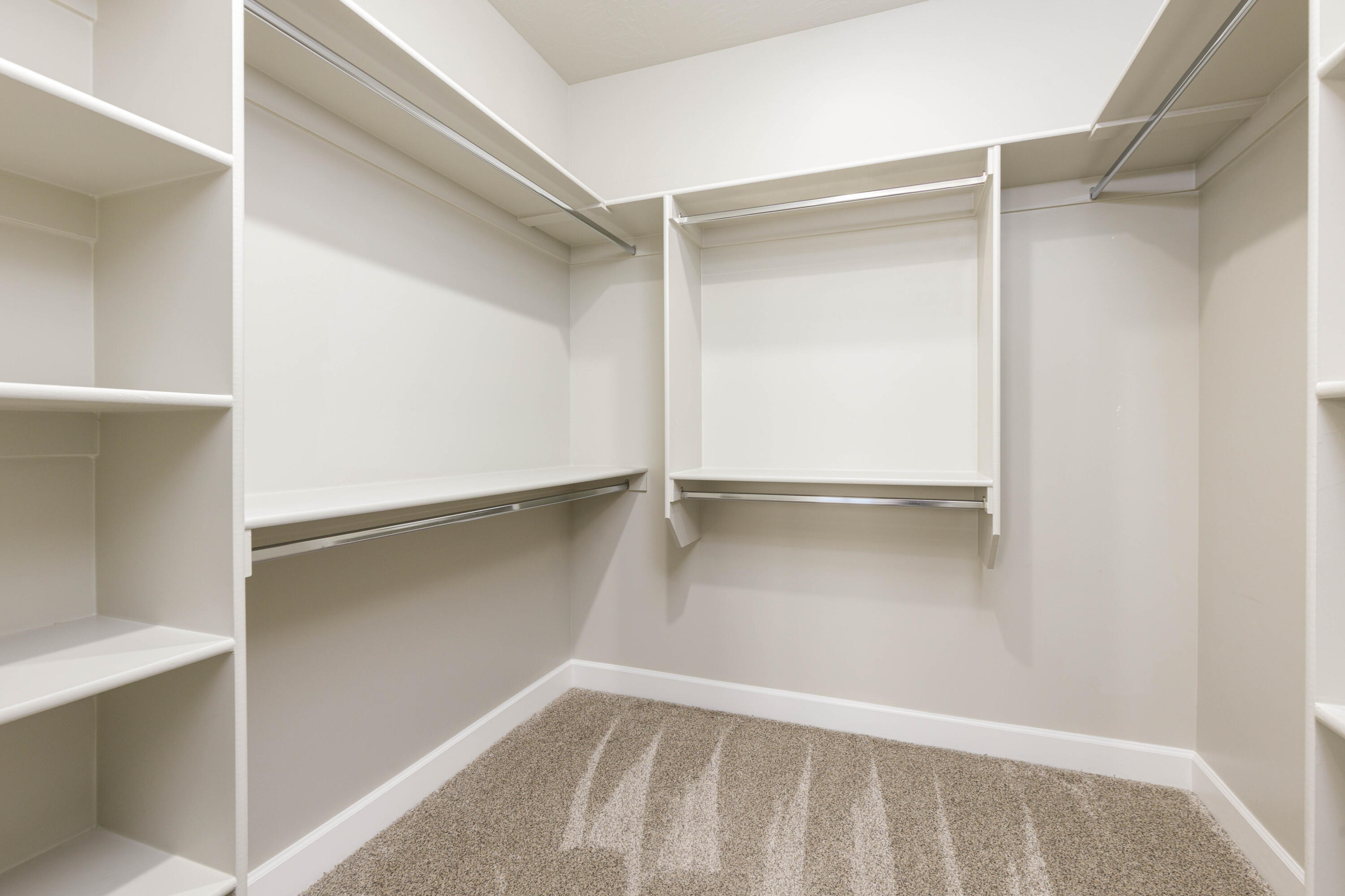 CECITA CREST AT DIVARIO - Residential