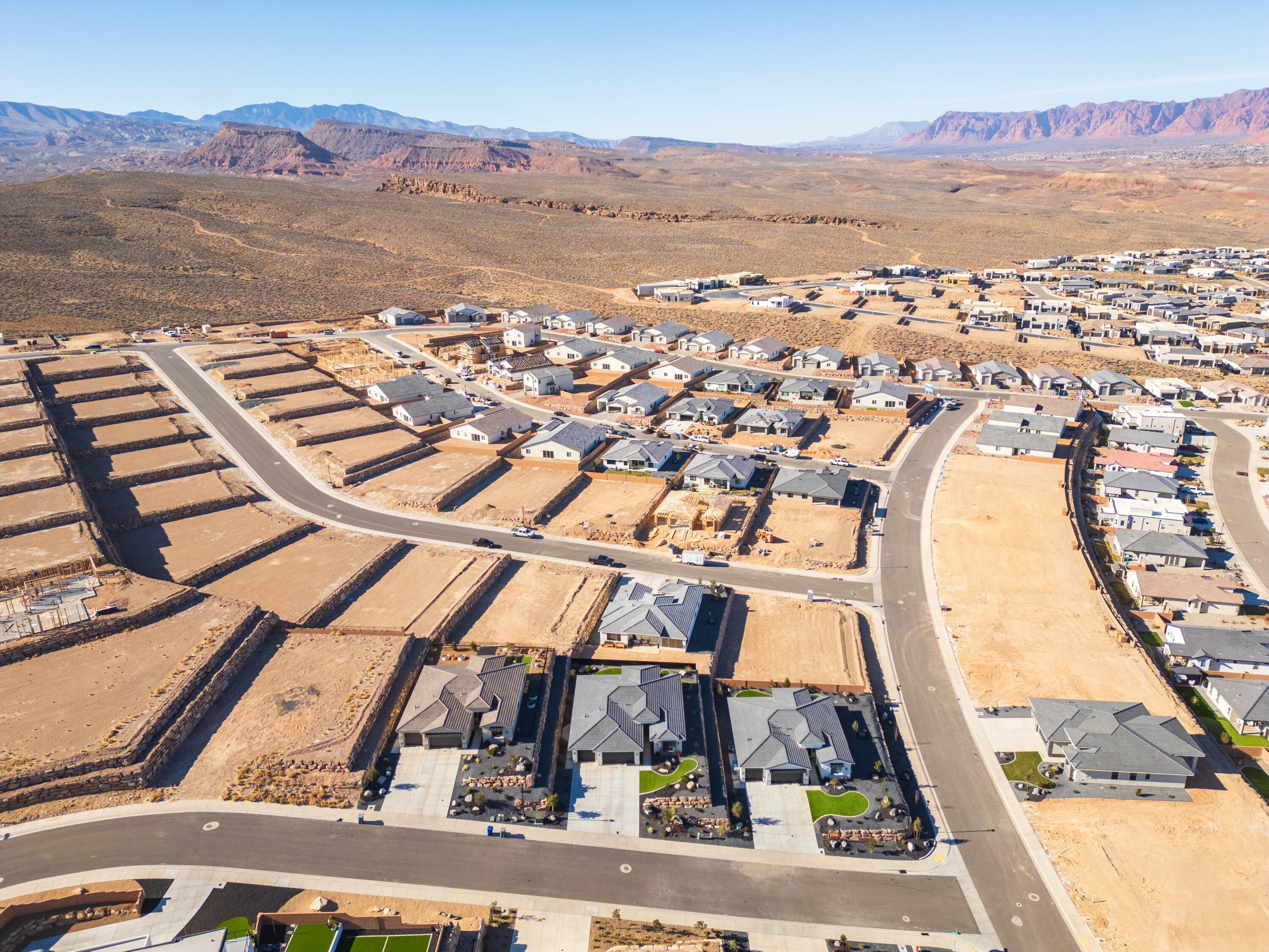 CECITA CREST AT DIVARIO - Residential