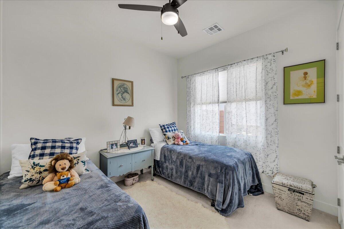 WARNER GATEWAY - Residential