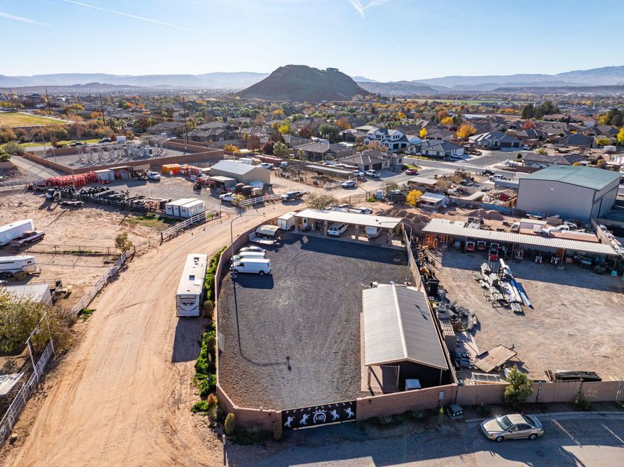 Horse property dream!! $100/year to use to the well water. Supplies enough to never worry! This is a rare and exceptional opportunity in Washington Fields.