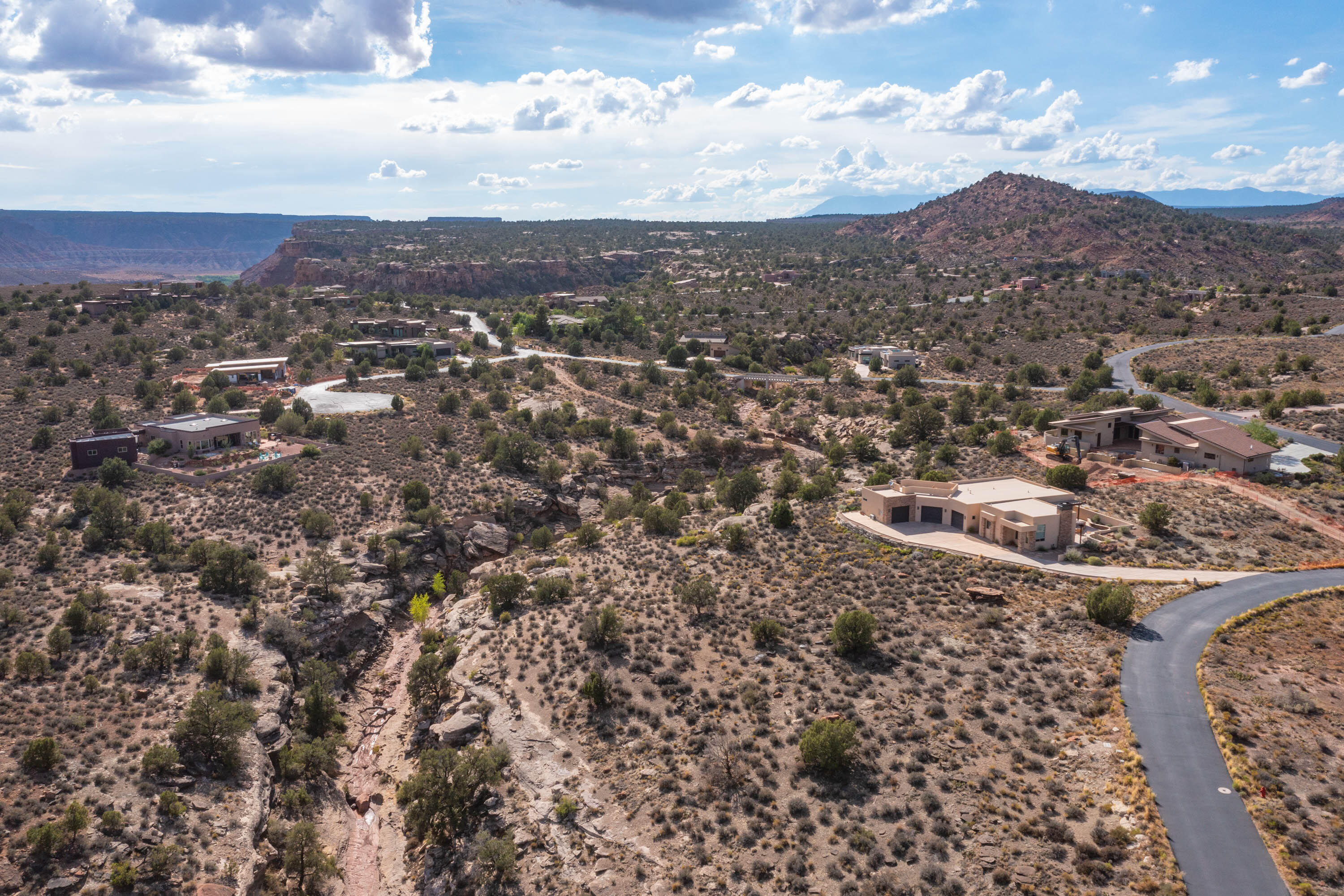 ANASAZI PLATEAU - Land