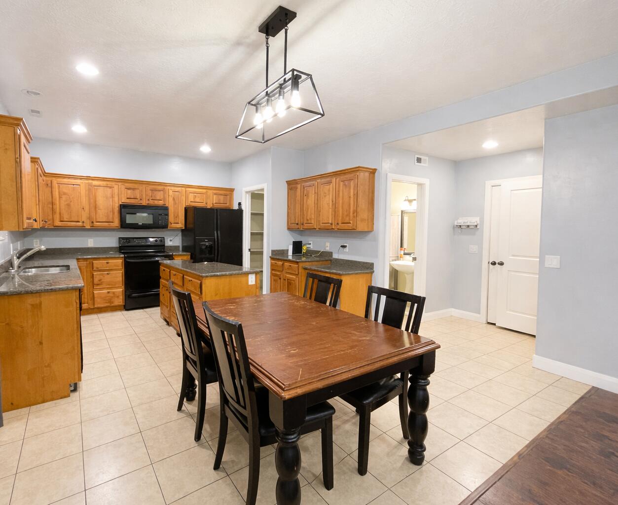 BRISTOL PARK TOWNHOMES - Residential