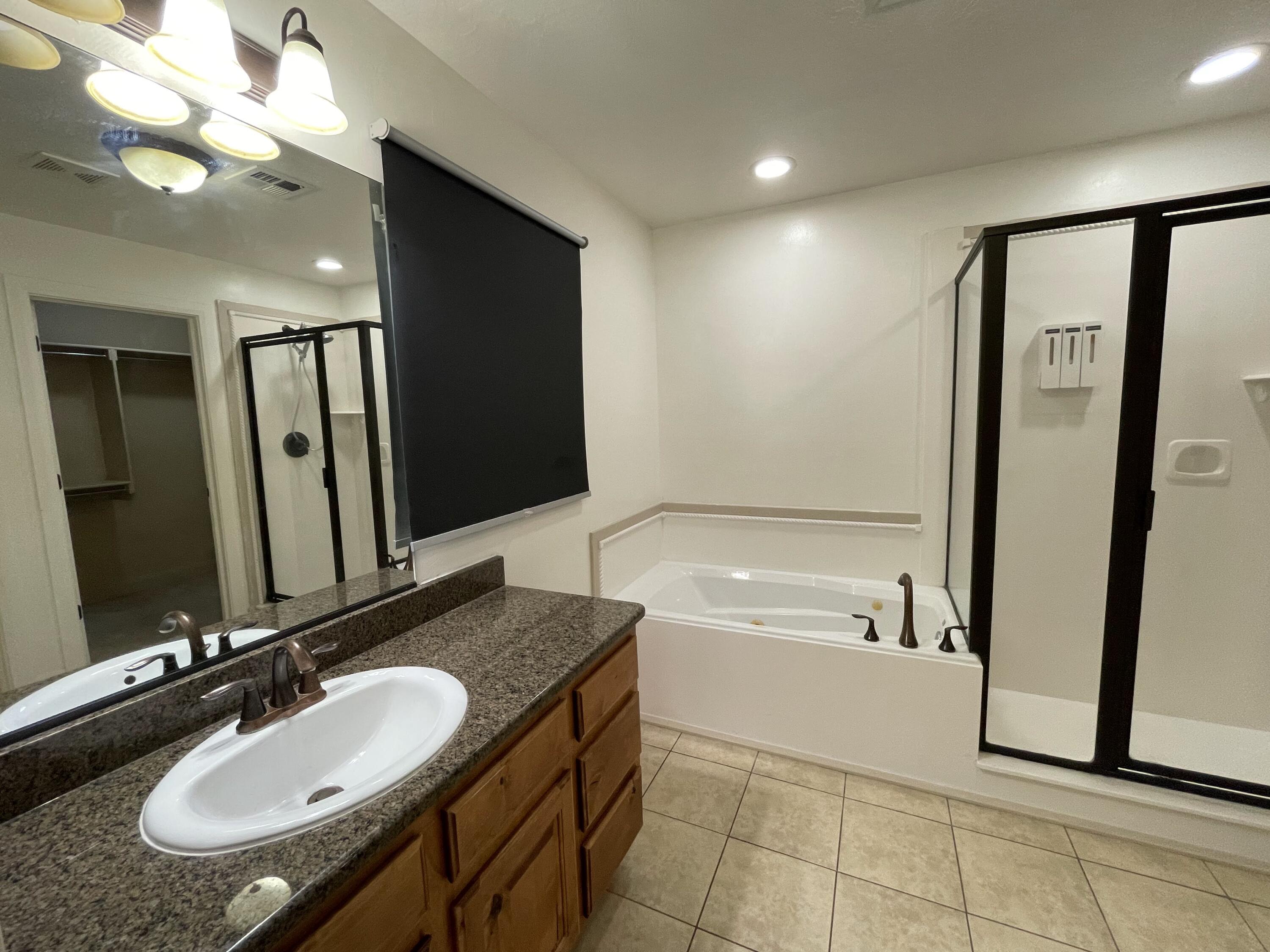 BRISTOL PARK TOWNHOMES - Residential