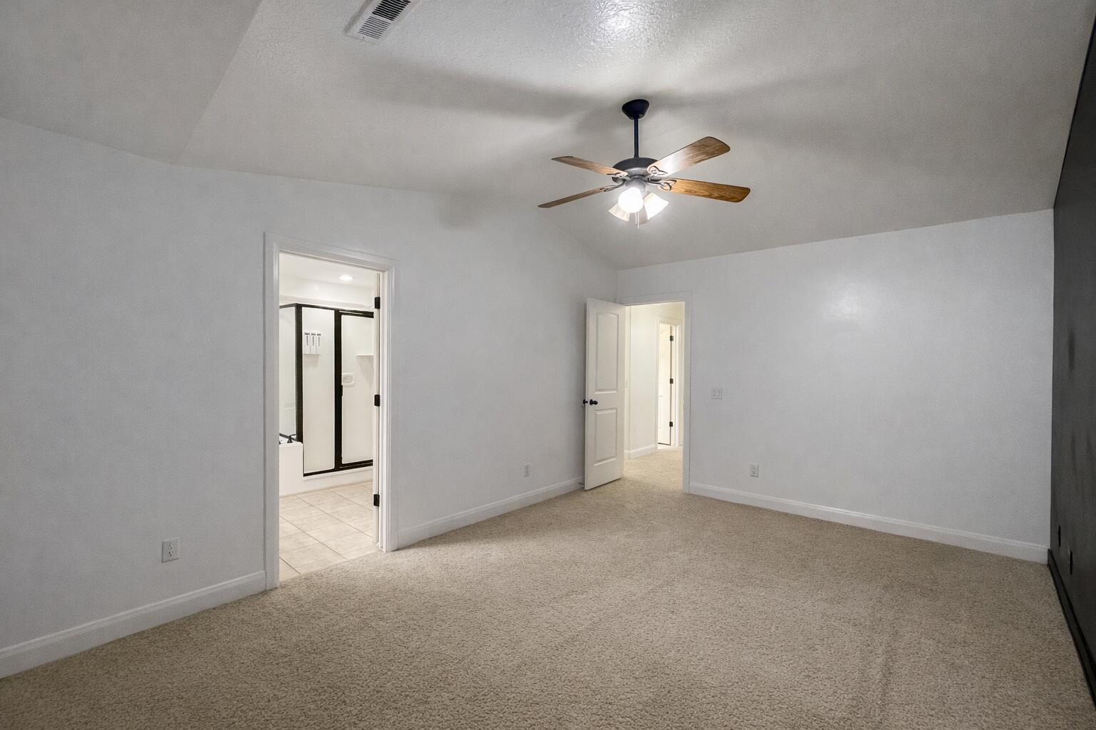 BRISTOL PARK TOWNHOMES - Residential