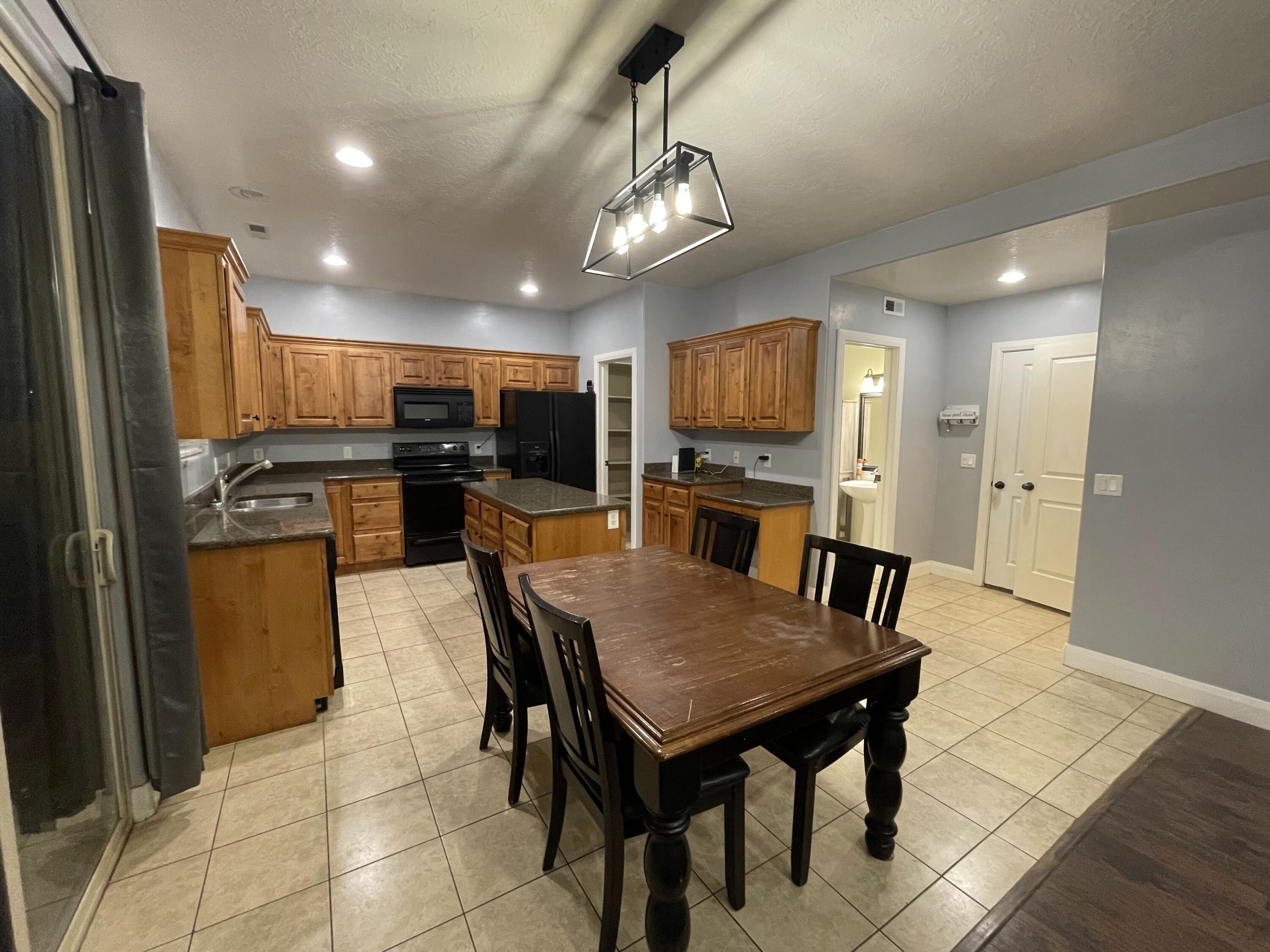 BRISTOL PARK TOWNHOMES - Residential