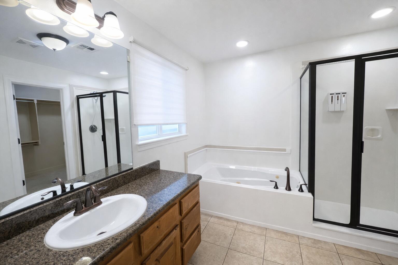 BRISTOL PARK TOWNHOMES - Residential