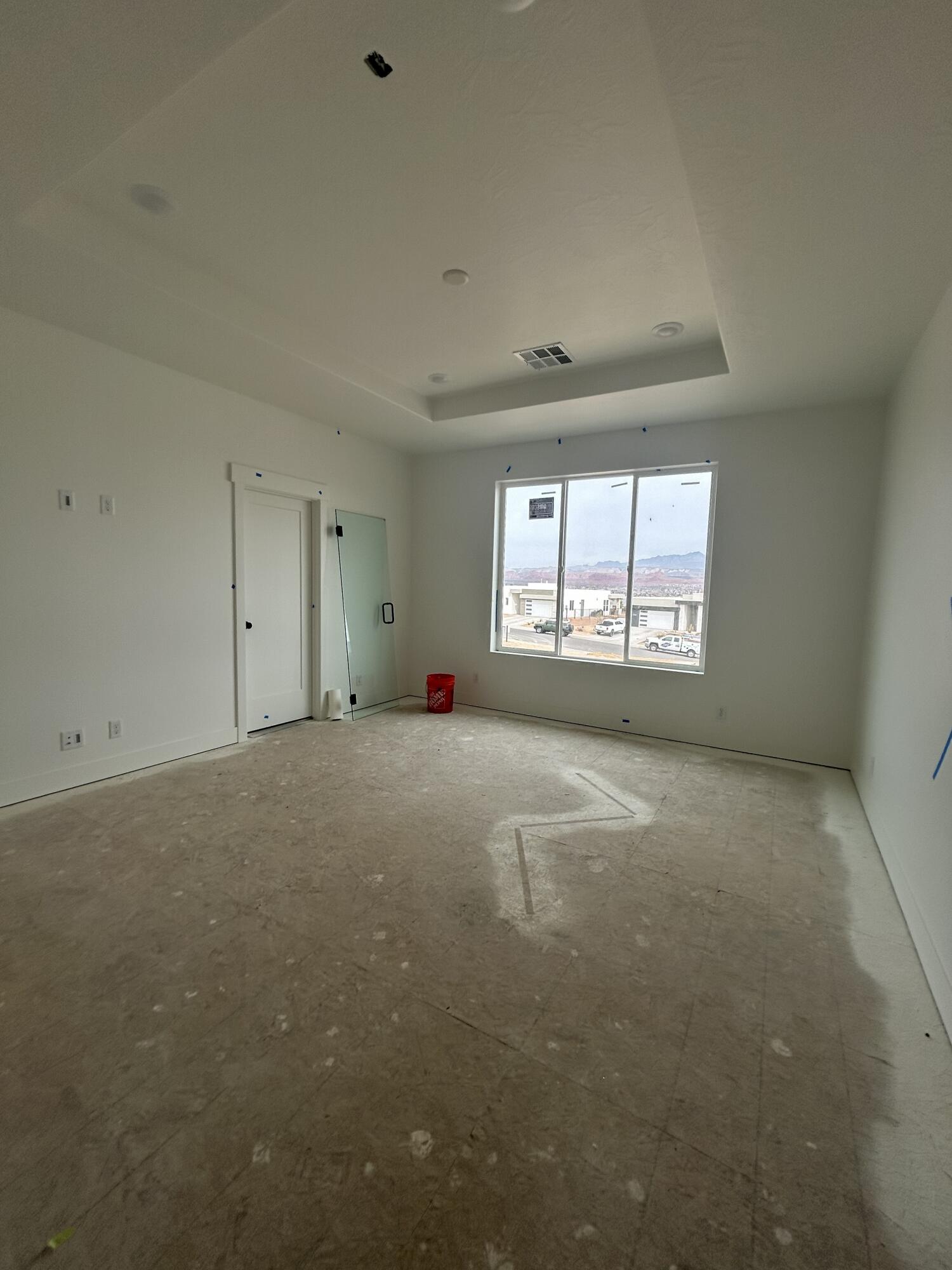 SALARNO HILLS AT DIVARIO - Residential