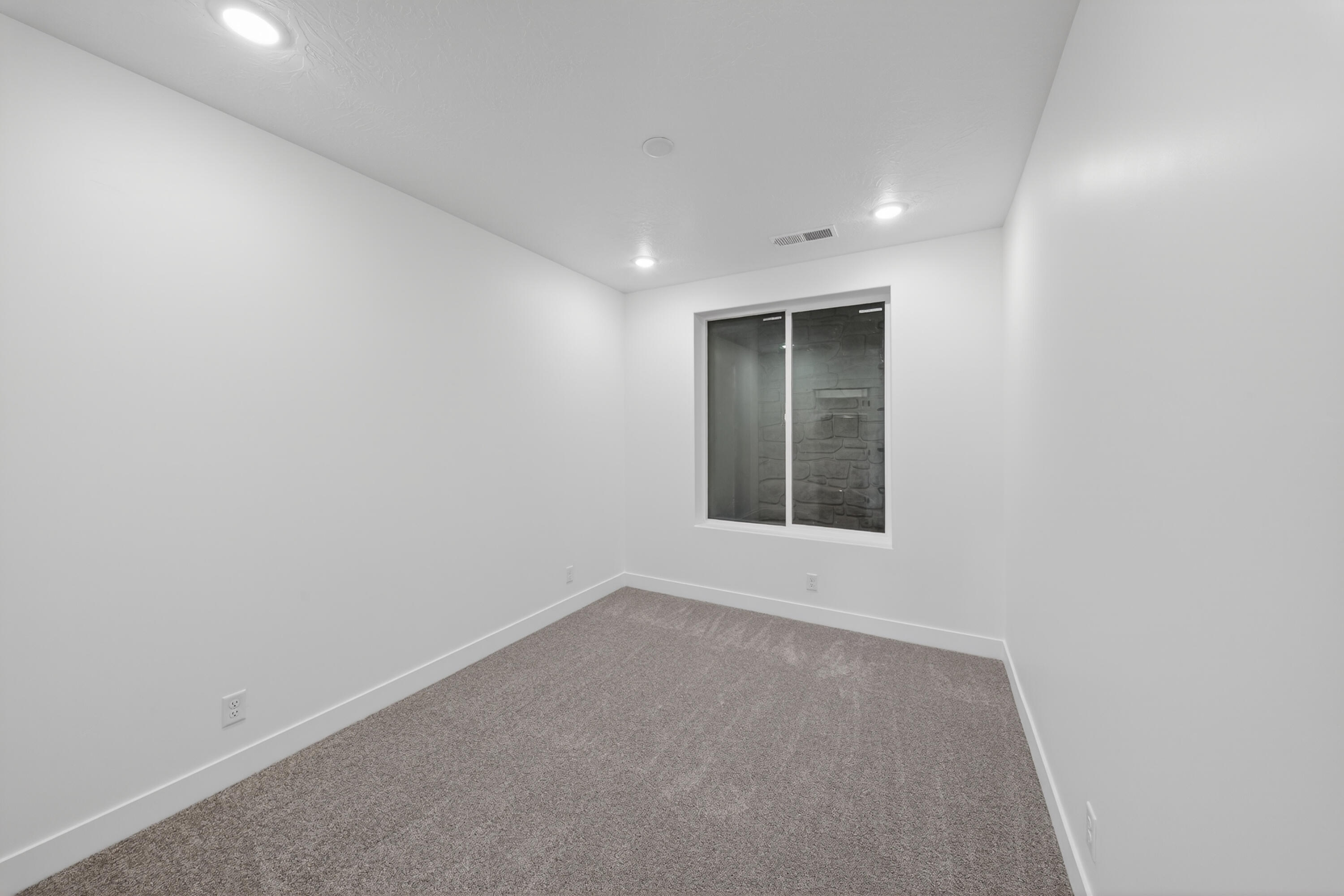 SALARNO HILLS AT DIVARIO - Residential