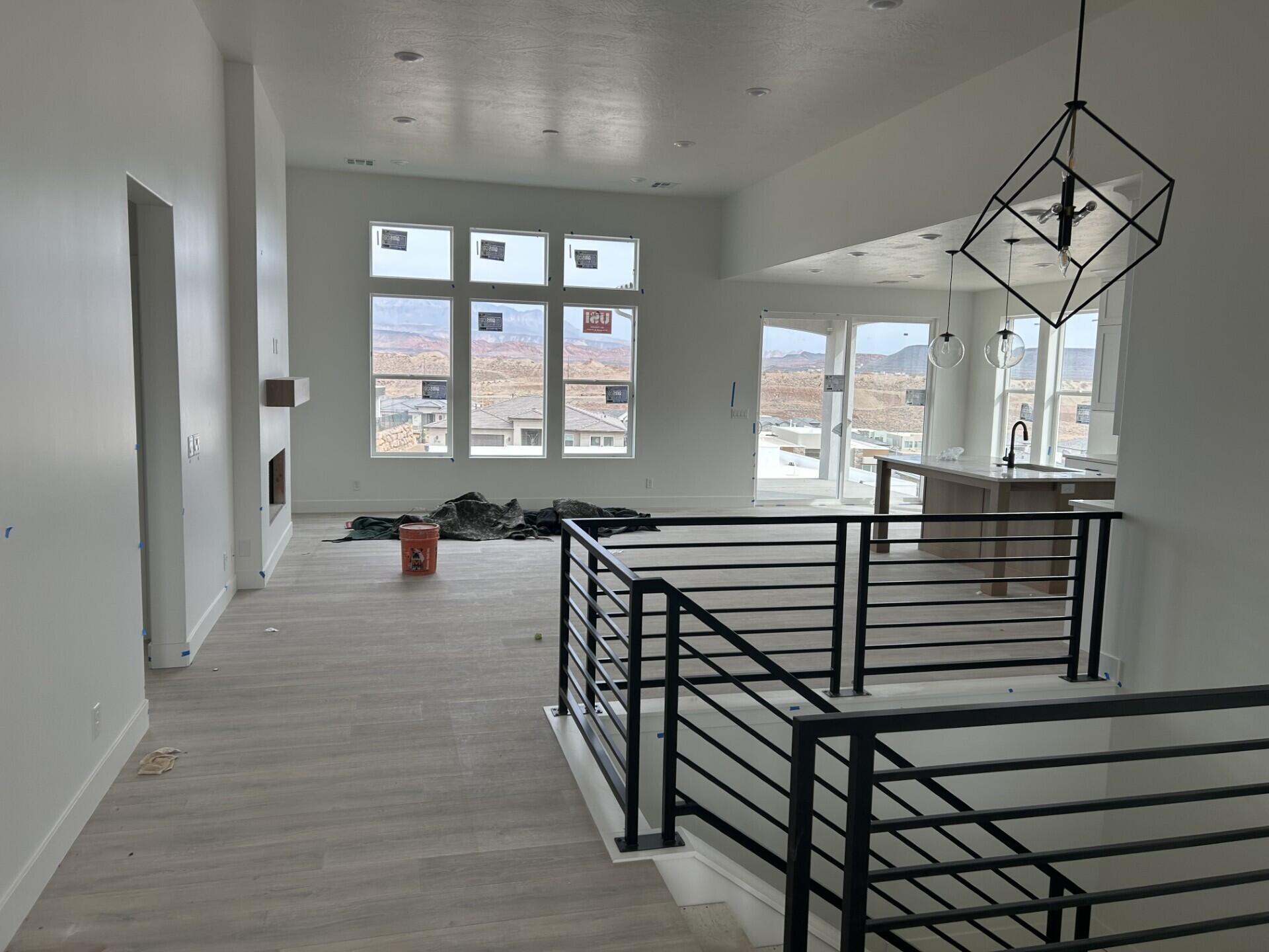 SALARNO HILLS AT DIVARIO - Residential