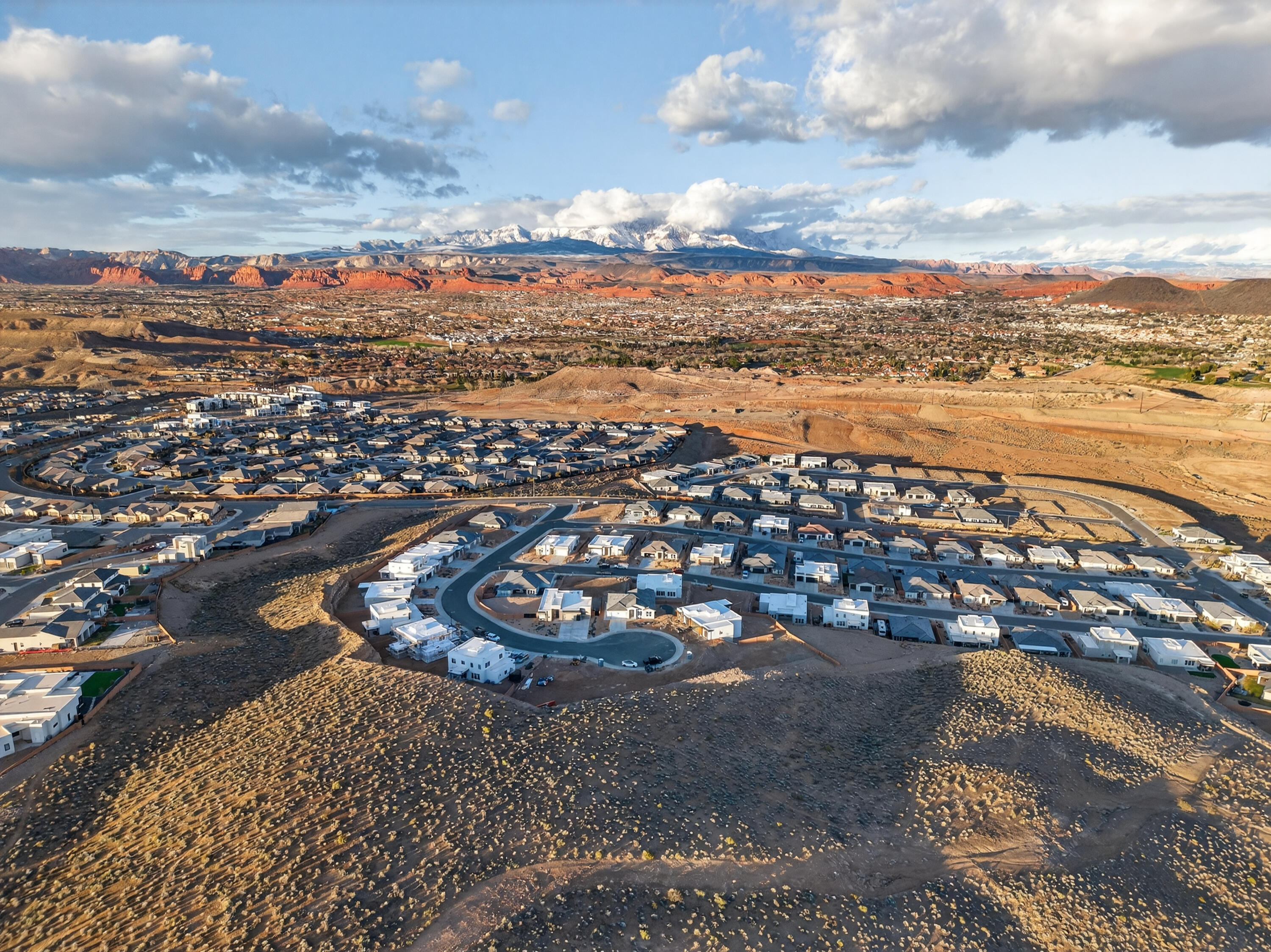 SALARNO HILLS AT DIVARIO - Residential