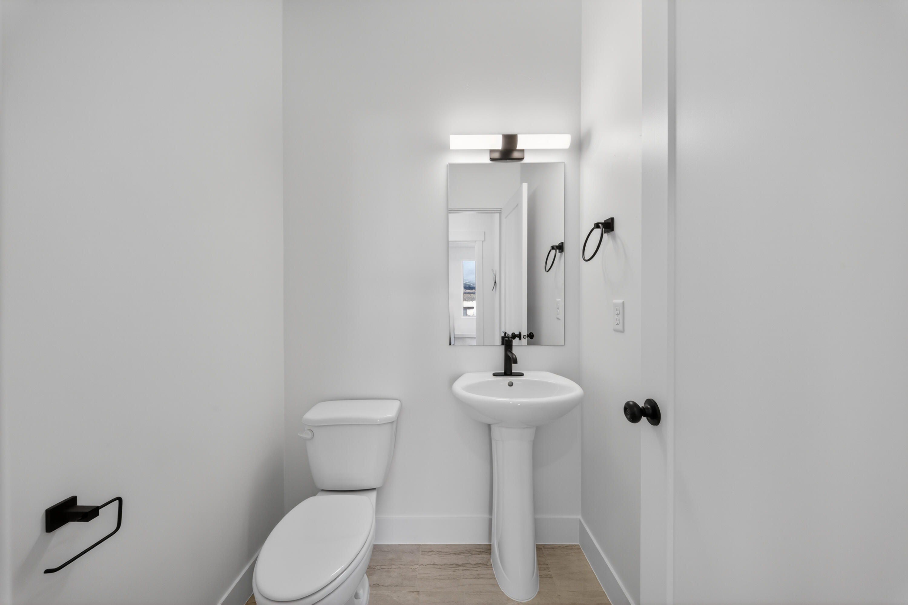 SALARNO HILLS AT DIVARIO - Residential