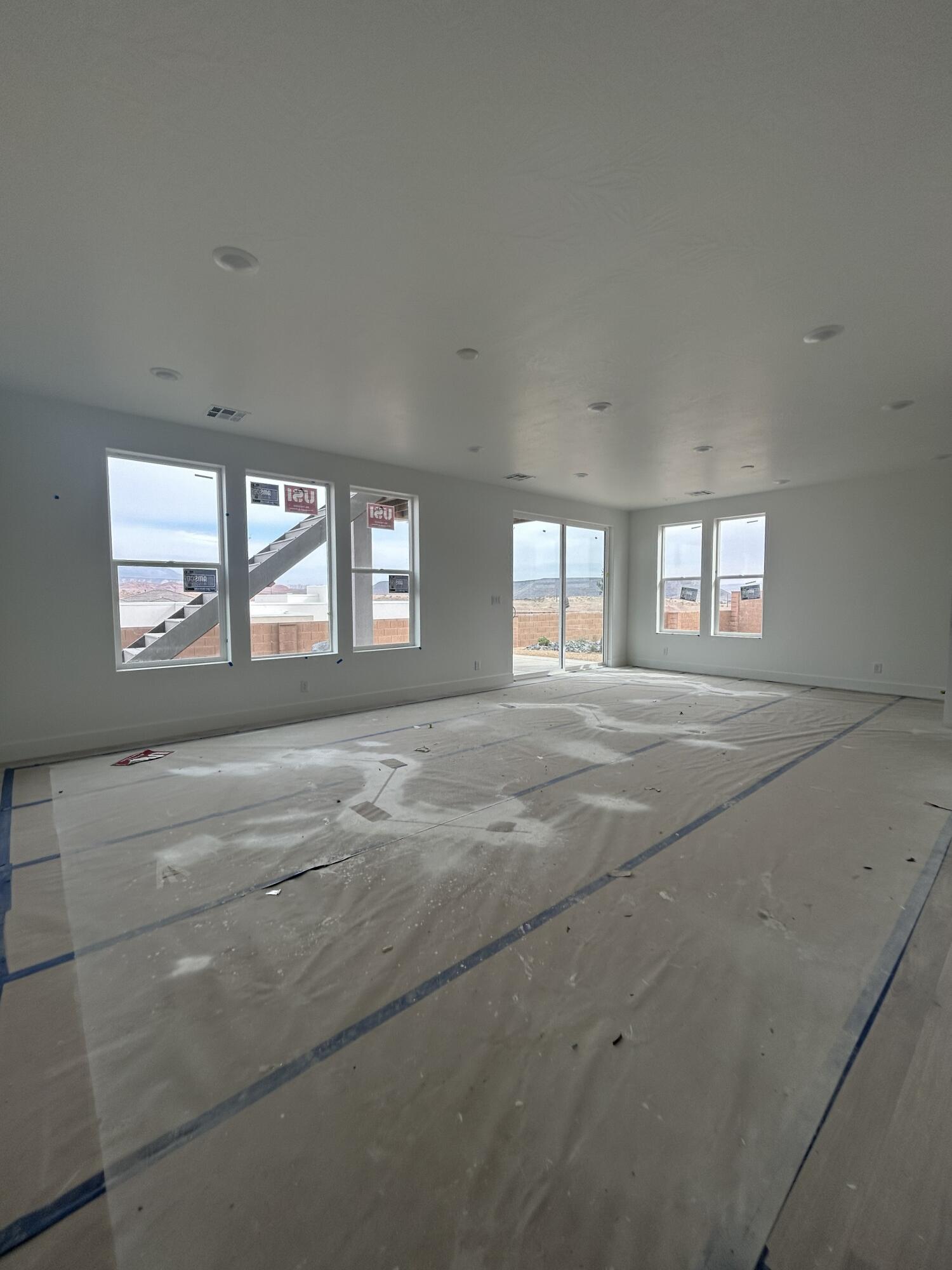 SALARNO HILLS AT DIVARIO - Residential