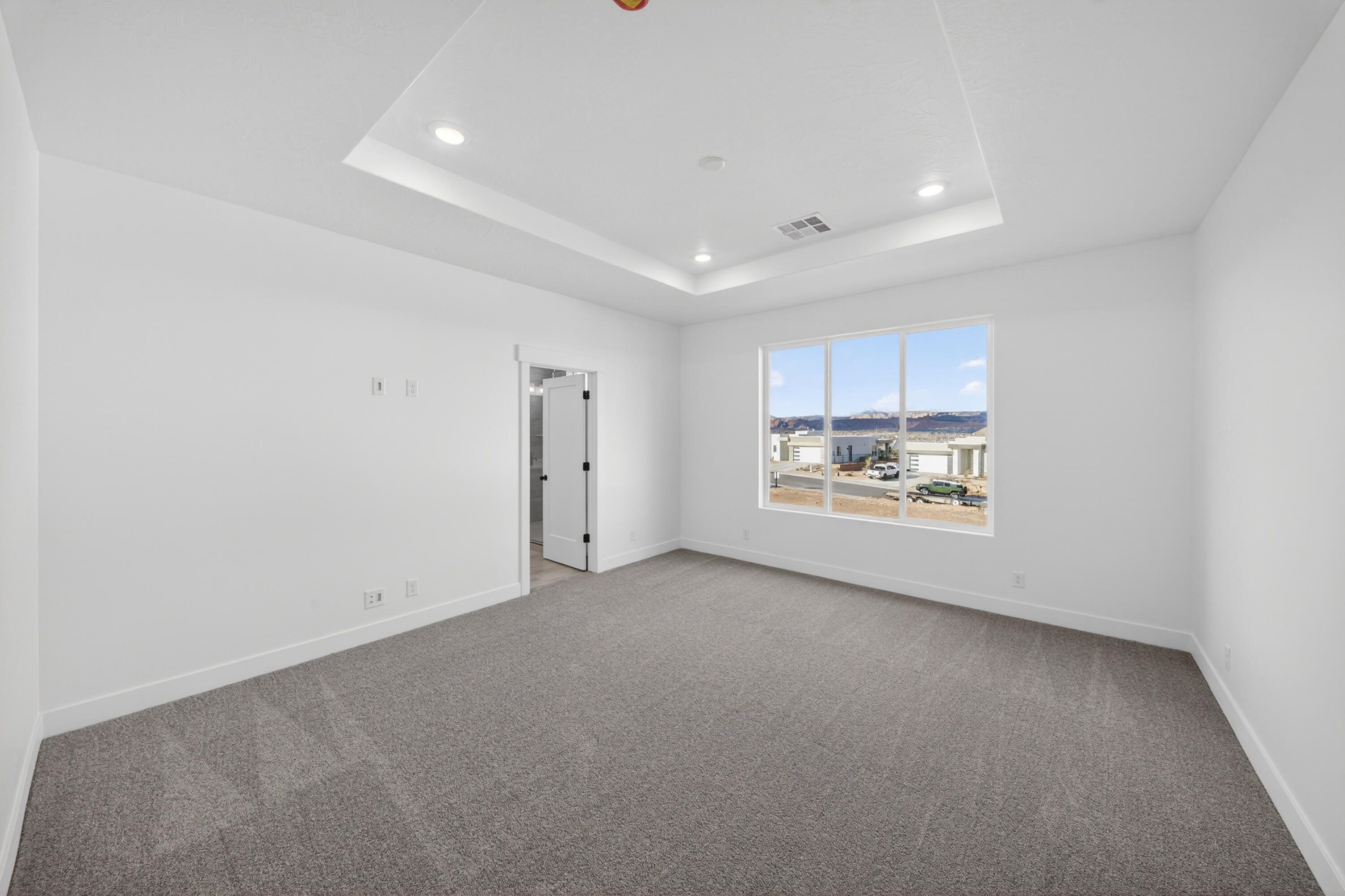 SALARNO HILLS AT DIVARIO - Residential