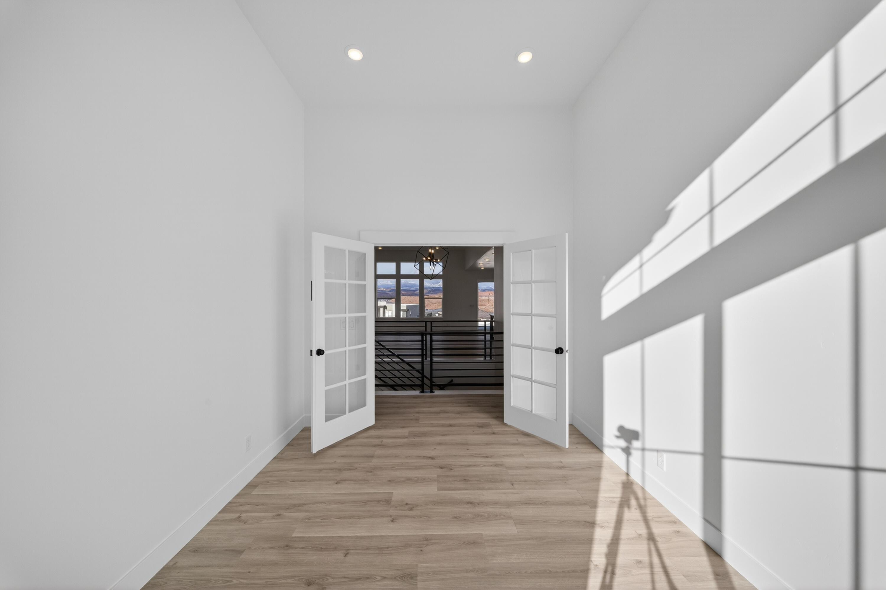 SALARNO HILLS AT DIVARIO - Residential