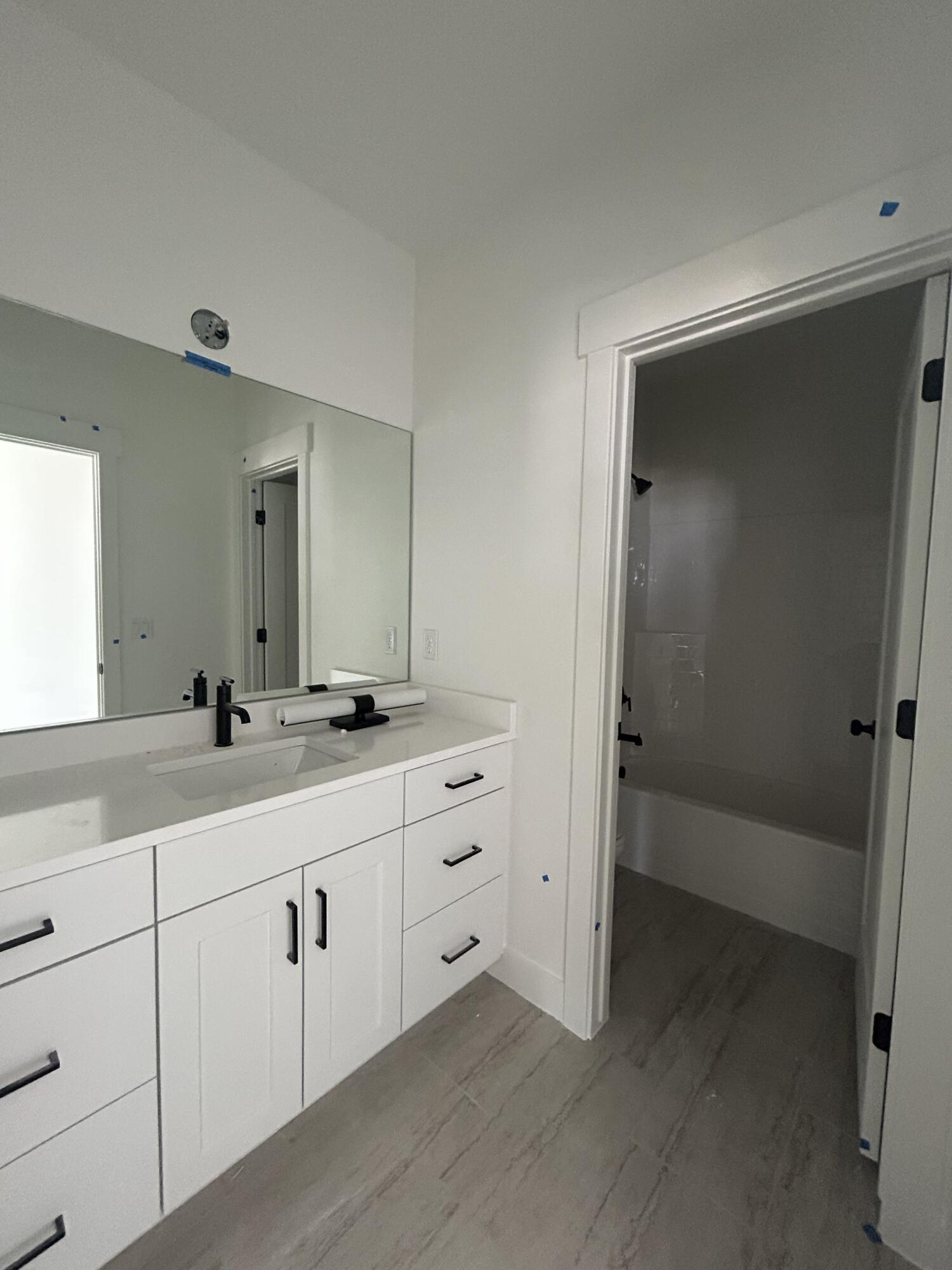 SALARNO HILLS AT DIVARIO - Residential