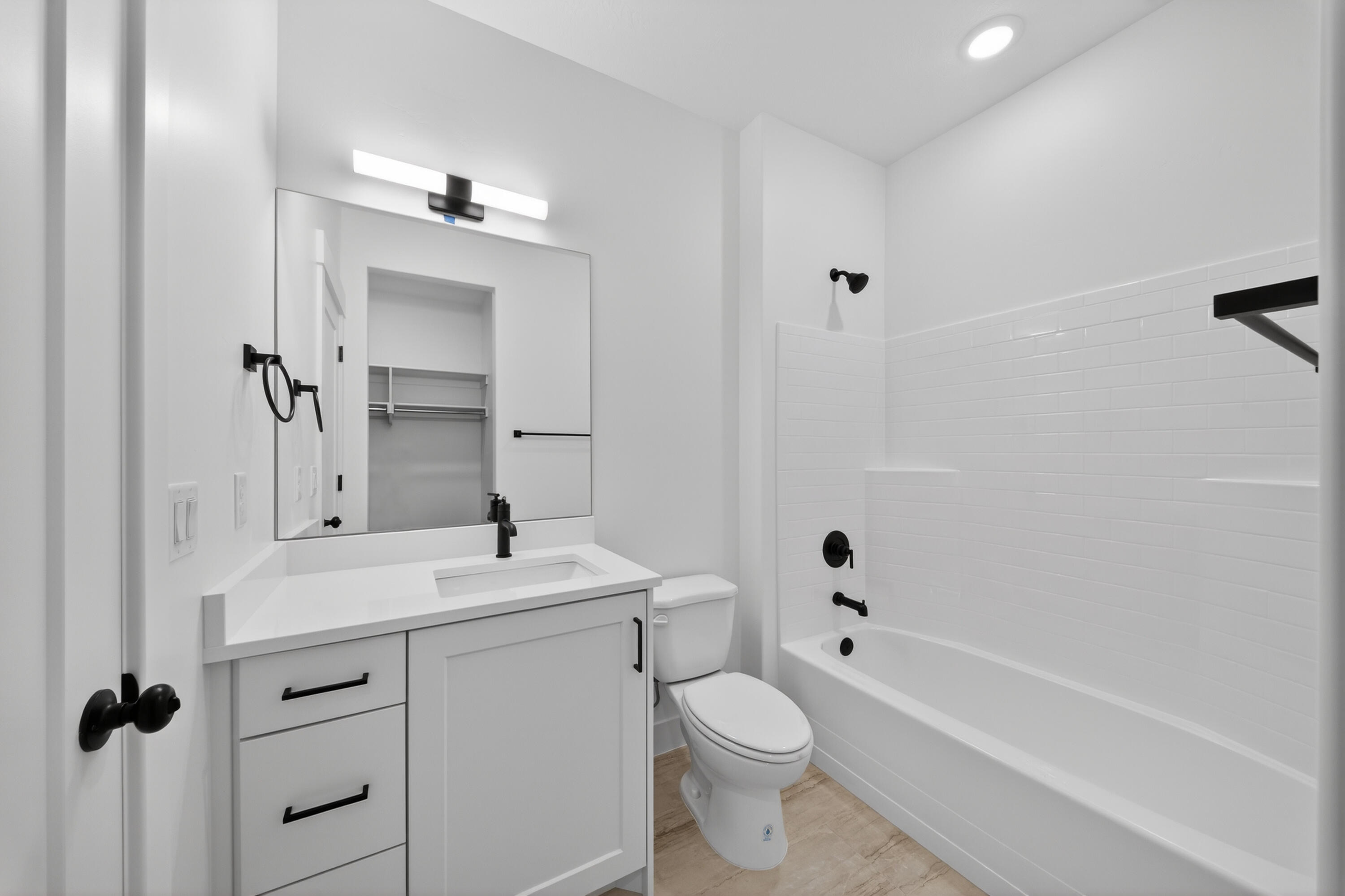 SALARNO HILLS AT DIVARIO - Residential