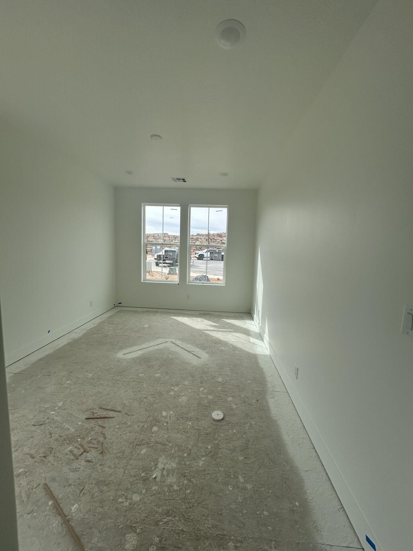 SALARNO HILLS AT DIVARIO - Residential