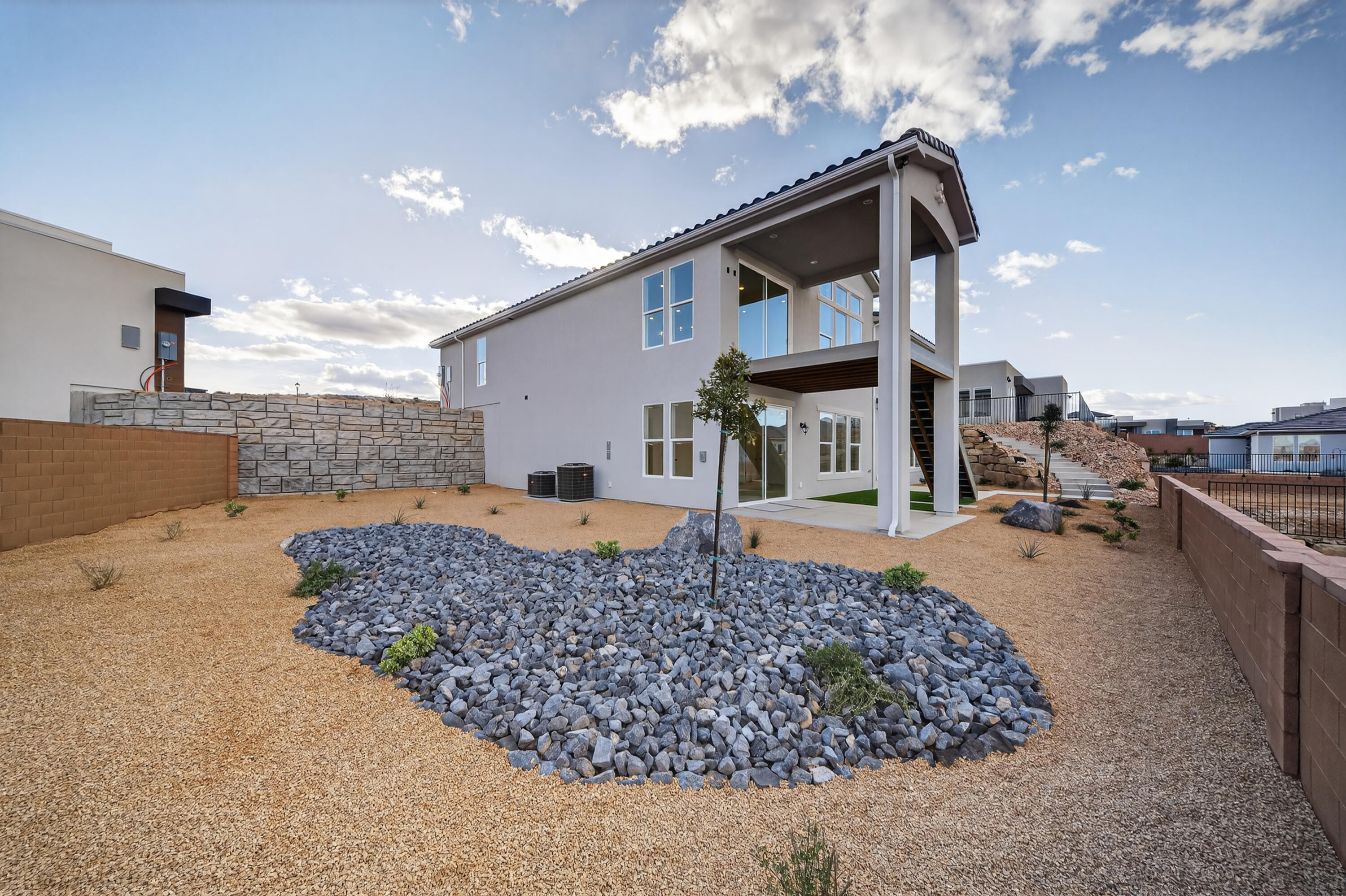 SALARNO HILLS AT DIVARIO - Residential