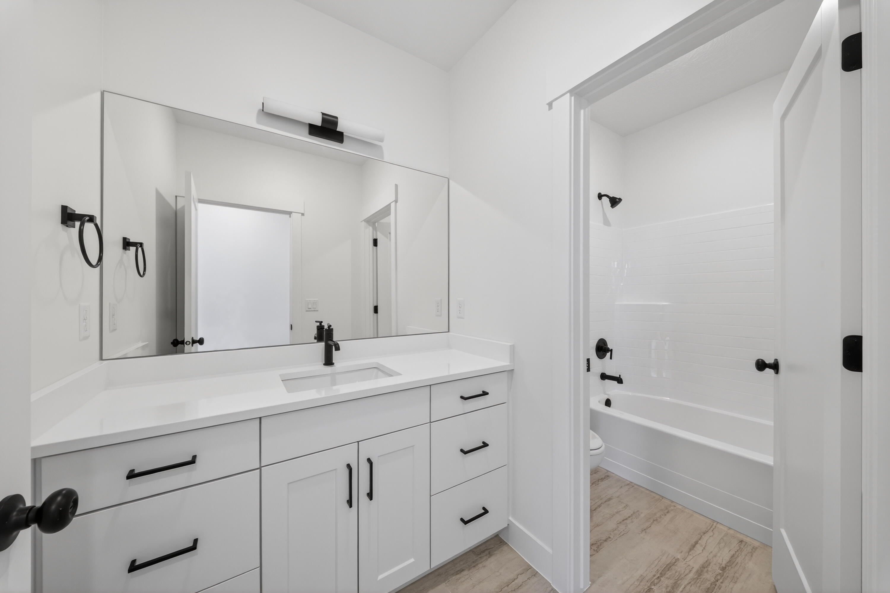 SALARNO HILLS AT DIVARIO - Residential