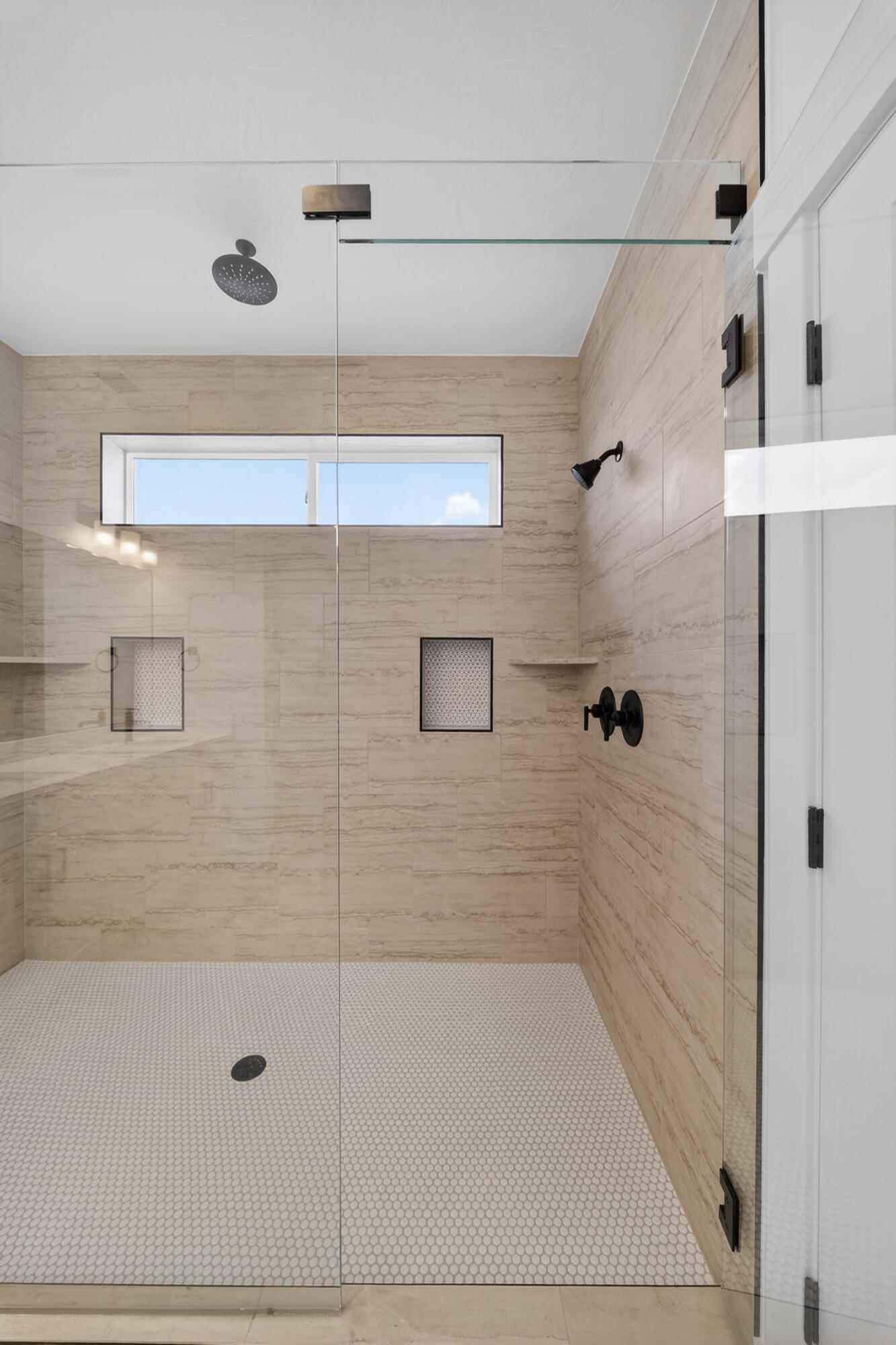 SALARNO HILLS AT DIVARIO - Residential