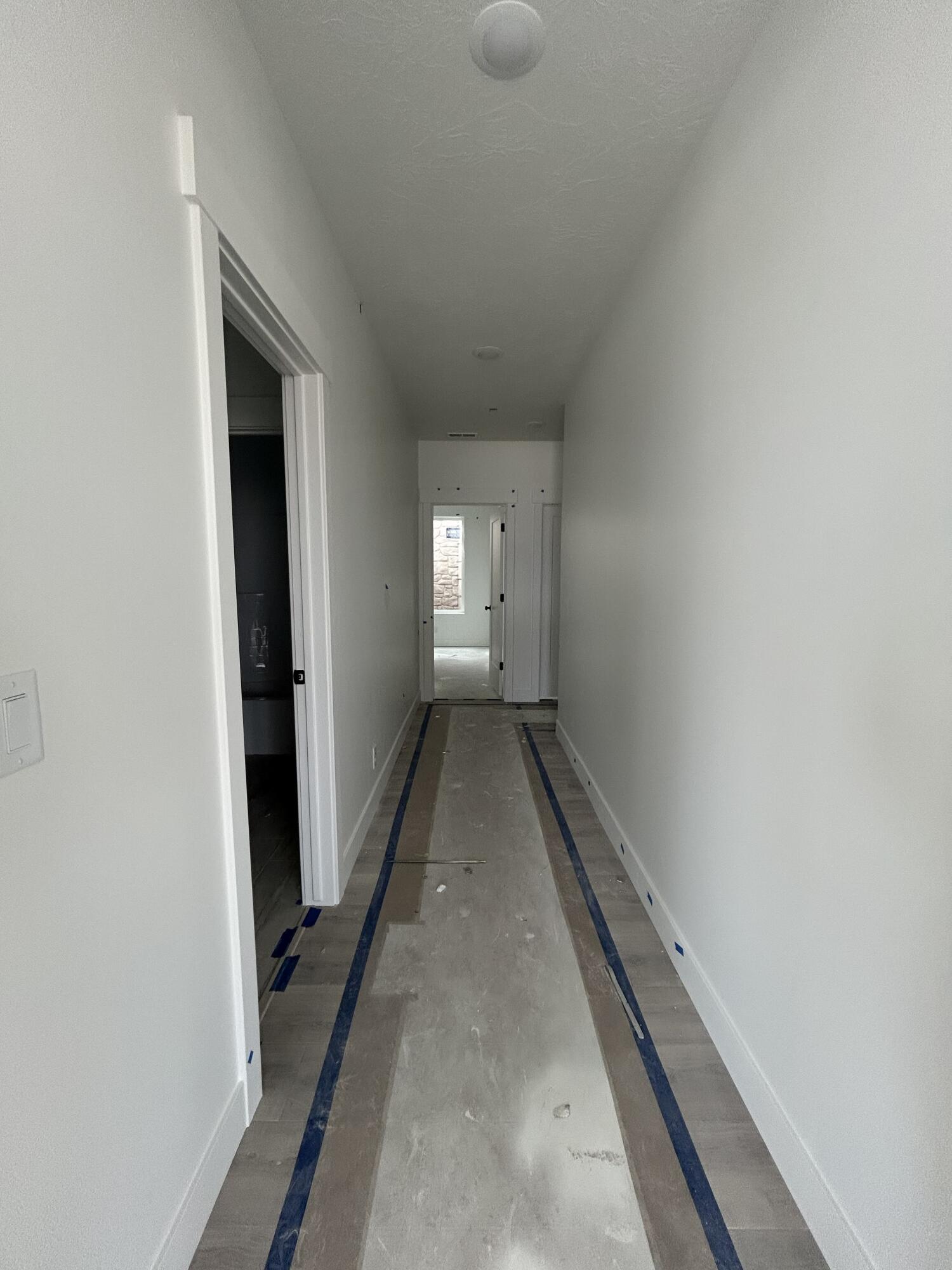 SALARNO HILLS AT DIVARIO - Residential