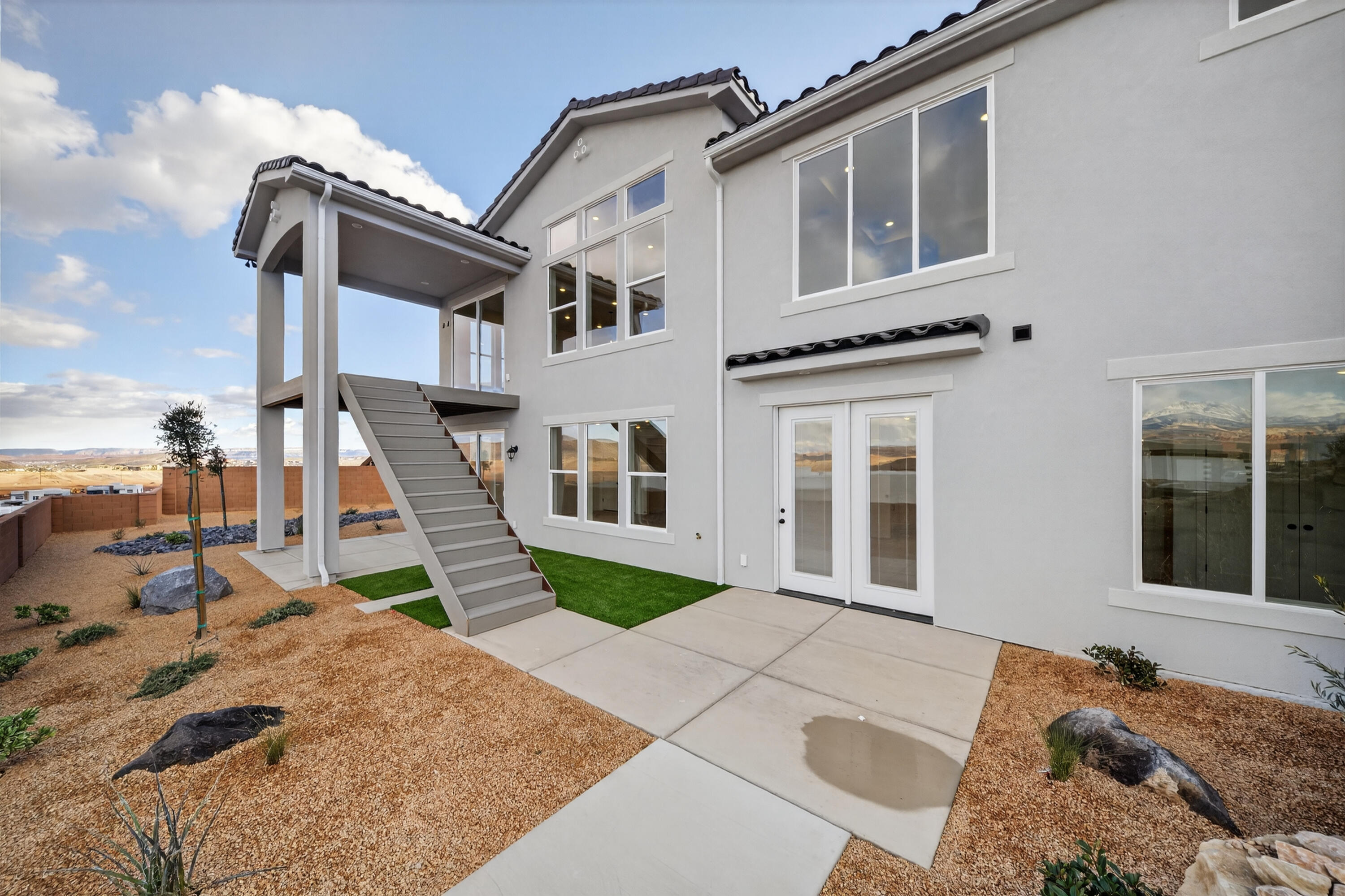 SALARNO HILLS AT DIVARIO - Residential