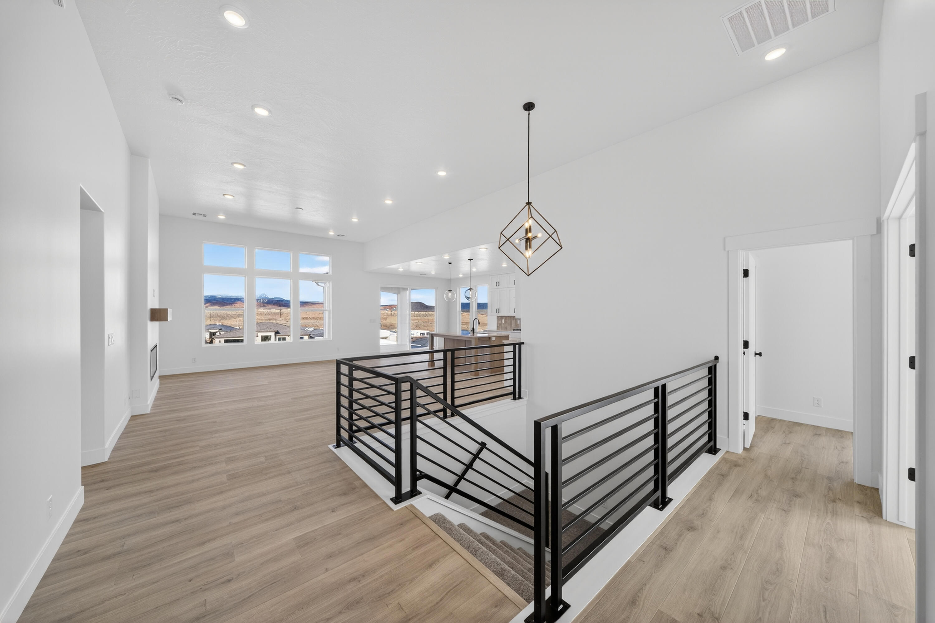 SALARNO HILLS AT DIVARIO - Residential