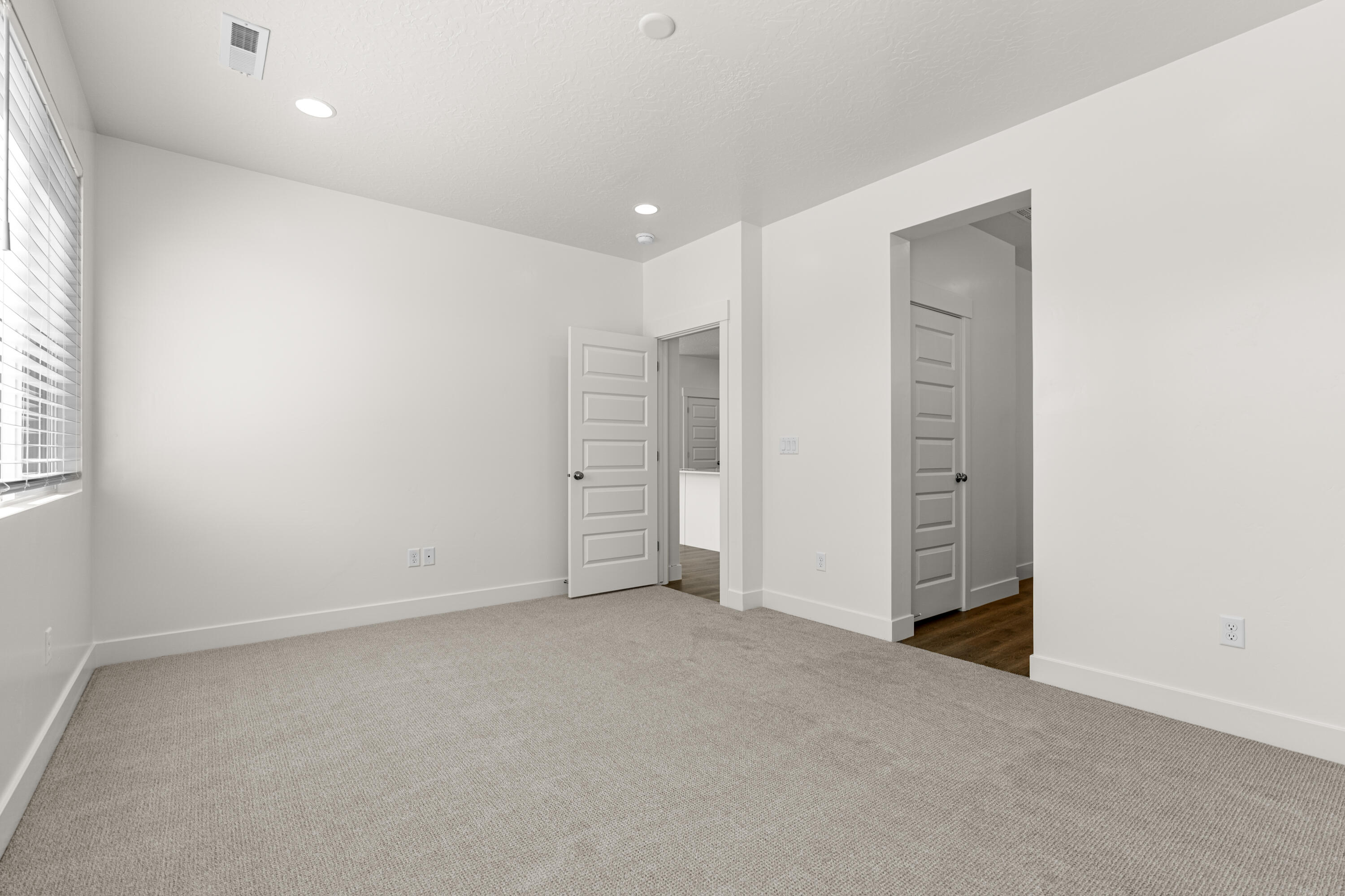 STRAWBERRY FIELDS ESTATES - Residential