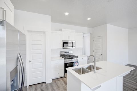Tiny photo for Lot 104 Desert Terrace, Saint George, UT 84790 (MLS # 25-266119)