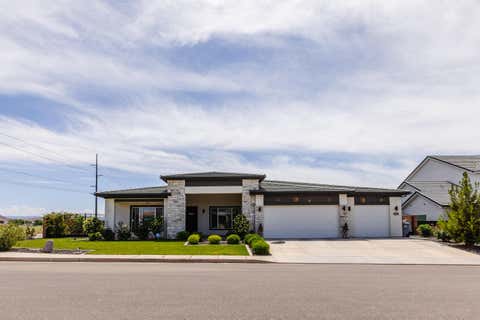 Tiny photo for 5 W ELINOR LN, Washington, UT 84780 (MLS # 26-273178)