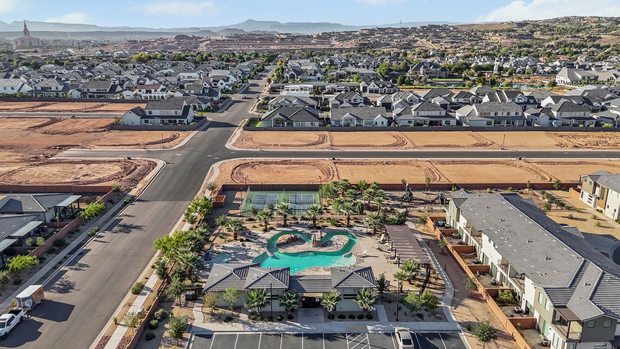 WOODLAND ESTATES PATIO HOMES - Residential