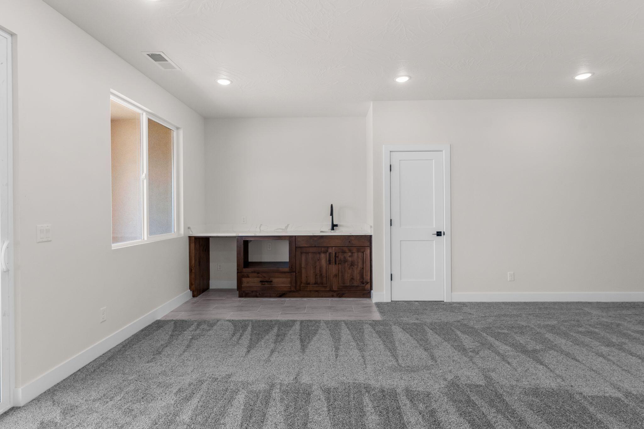 SAND HOLLOW VILLAGE - Residential