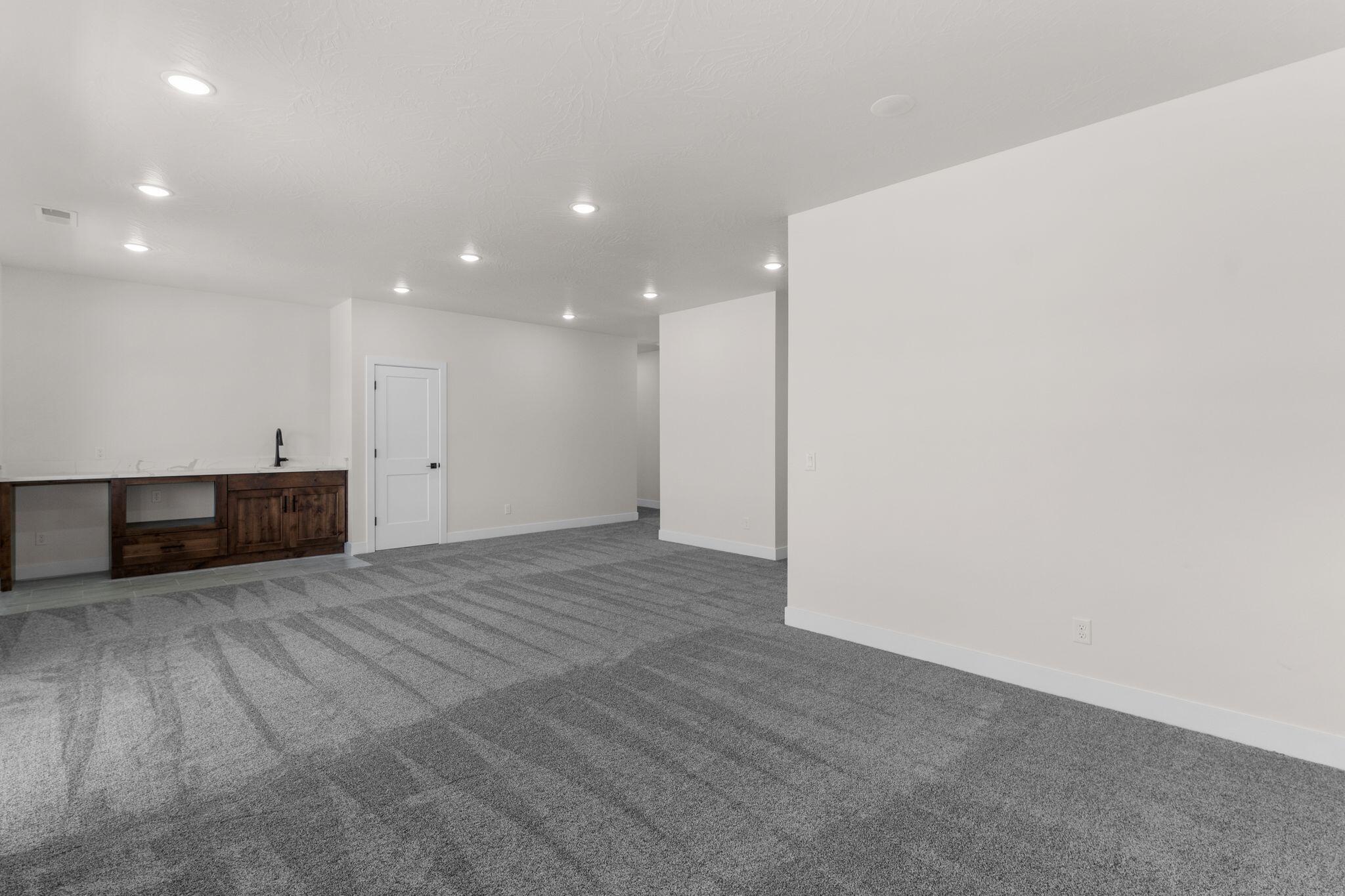 SAND HOLLOW VILLAGE - Residential