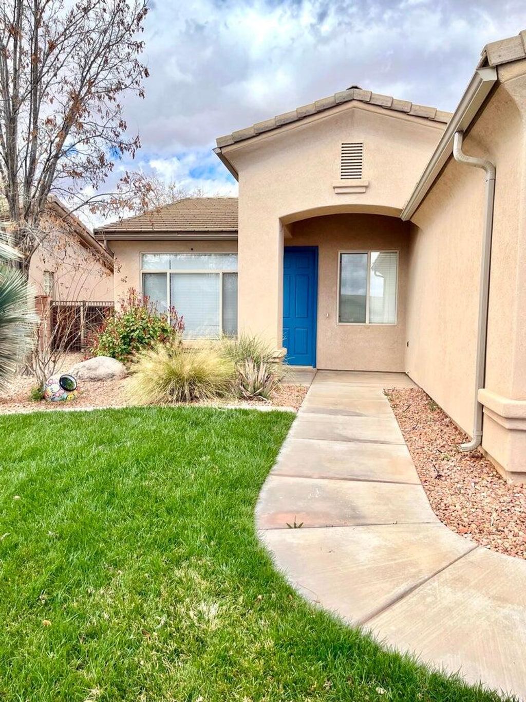 Photo of 3355 E Willow Springs DR, Washington, UT 84780 (MLS # 26-271564)