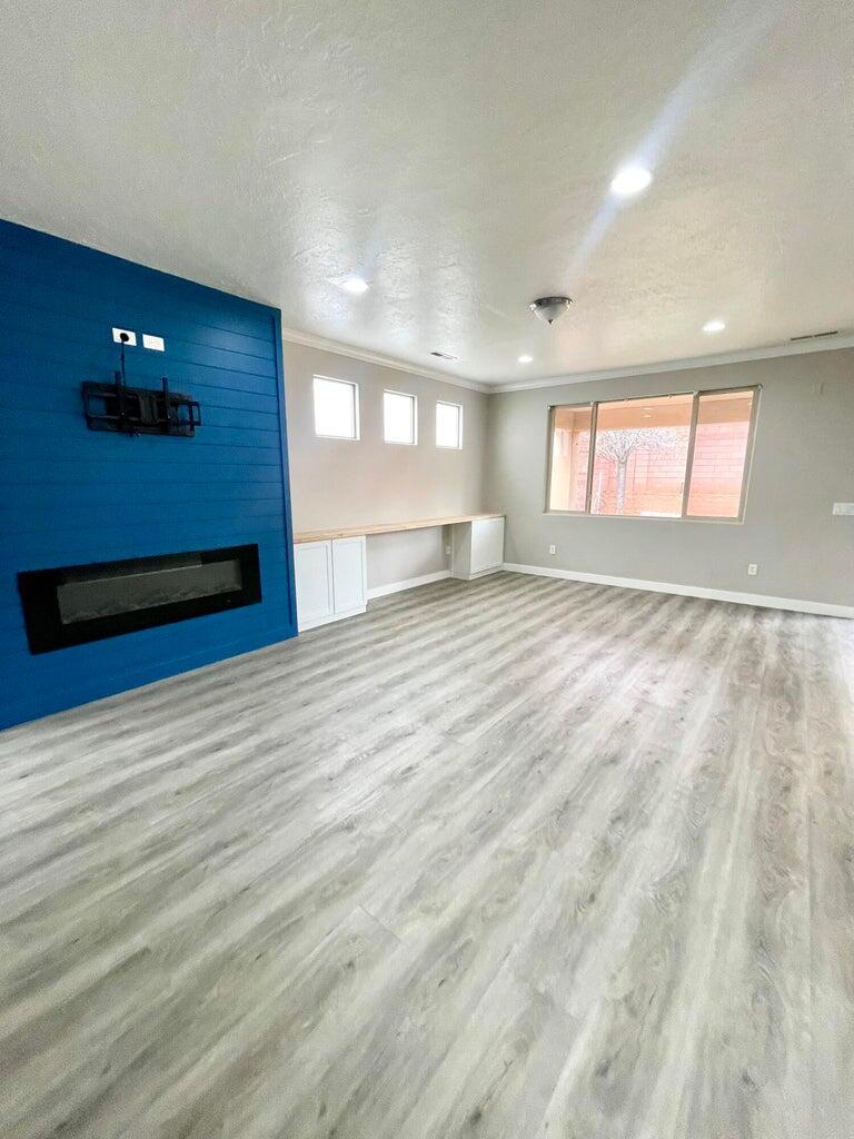 CORAL CANYON - Residential