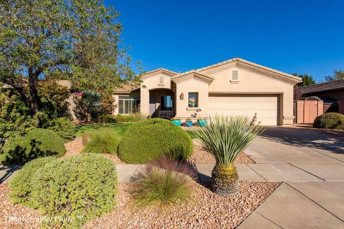 CORAL CANYON - Residential