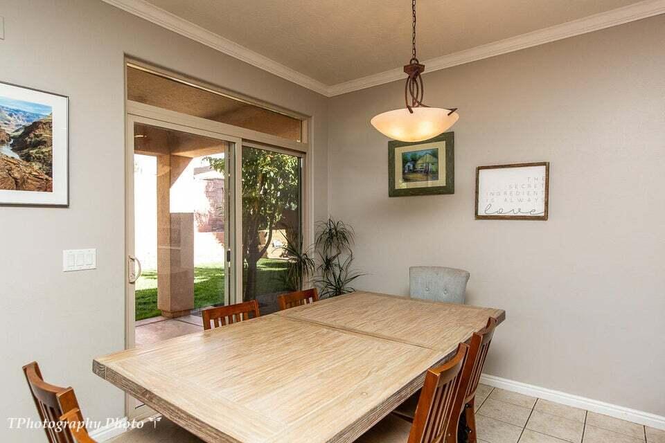 CORAL CANYON - Residential