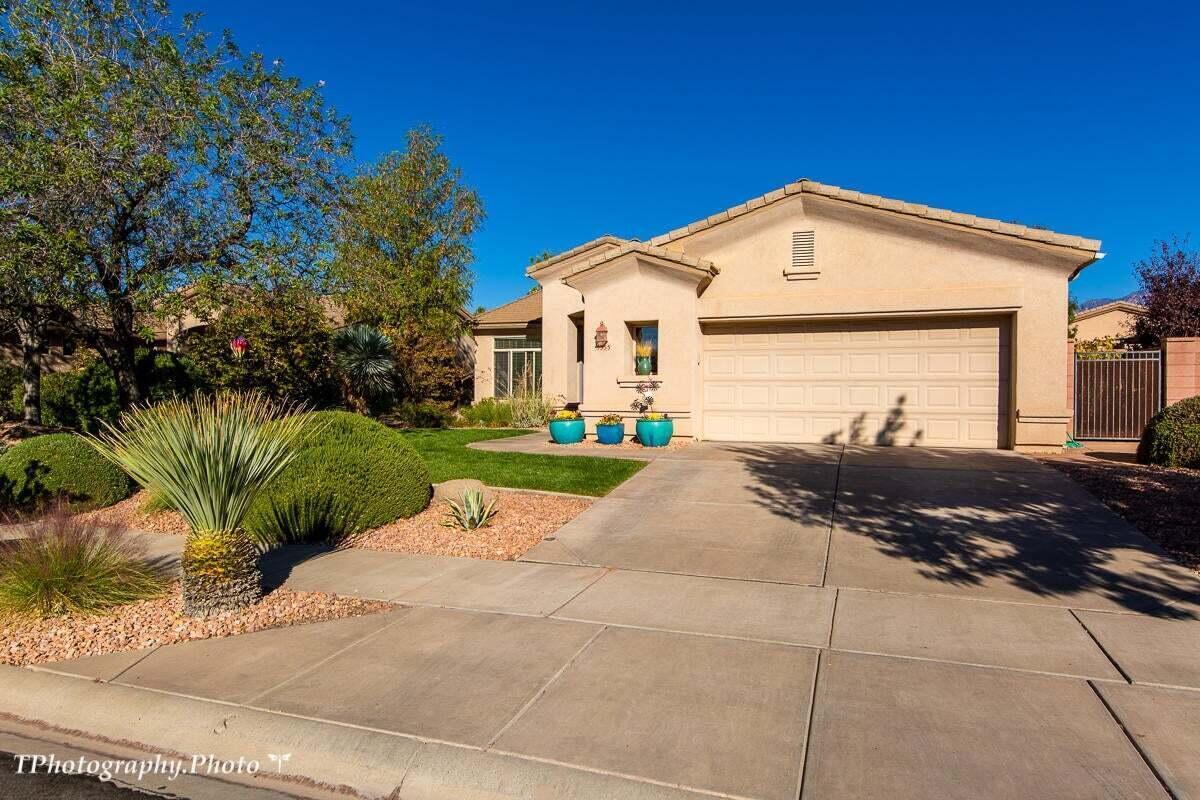 CORAL CANYON - Residential