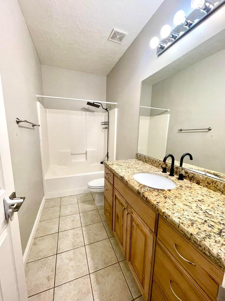 CORAL CANYON - Residential