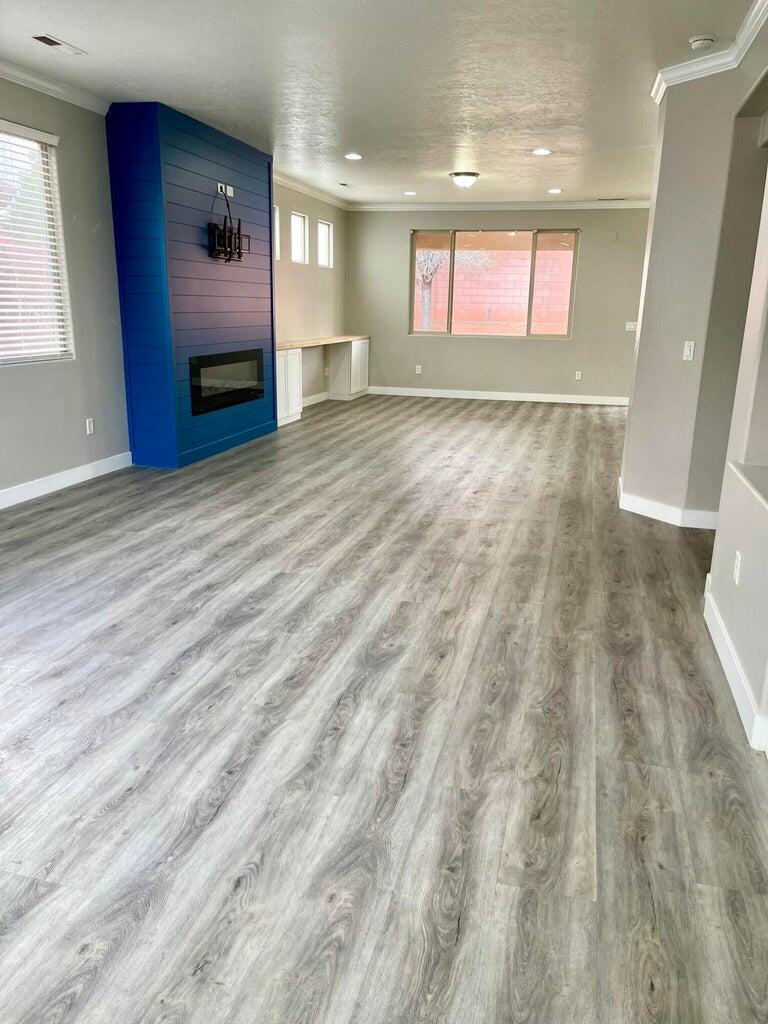 CORAL CANYON - Residential