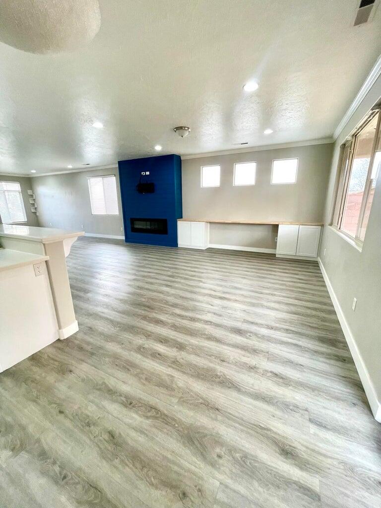 CORAL CANYON - Residential