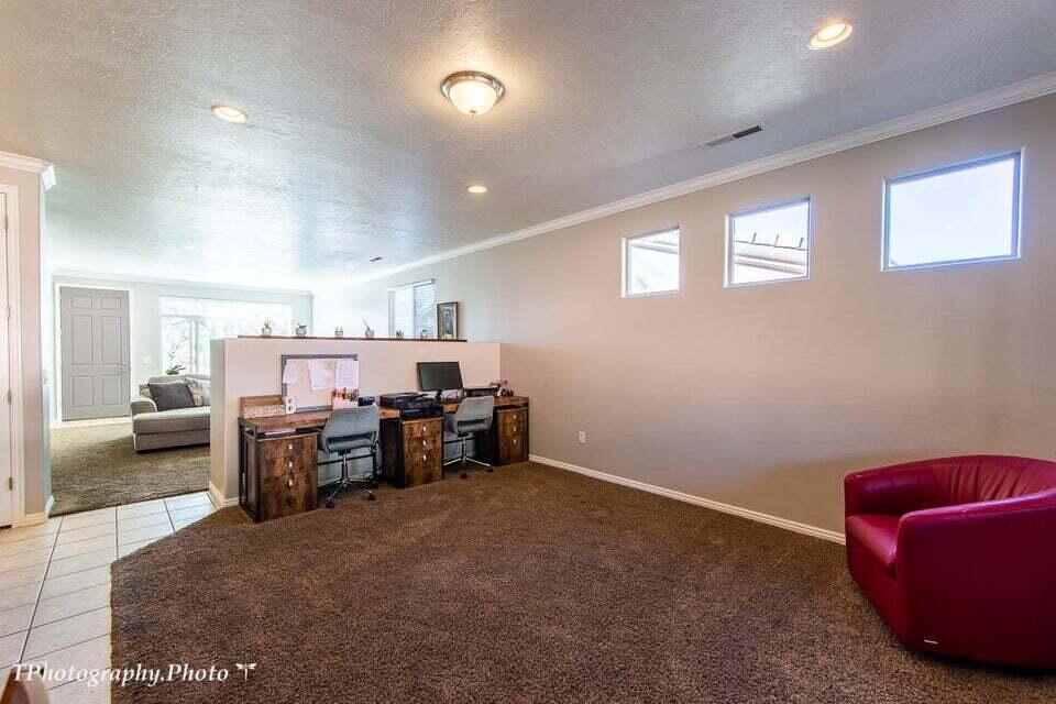 CORAL CANYON - Residential