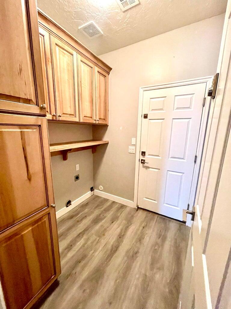 CORAL CANYON - Residential