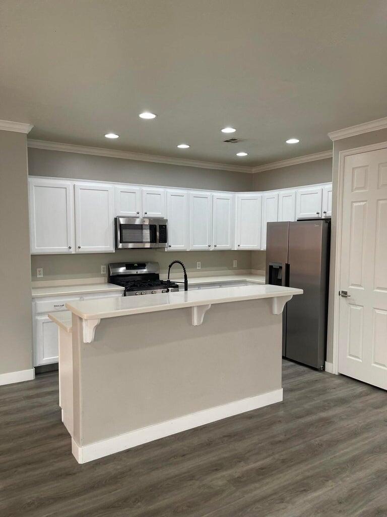 CORAL CANYON - Residential