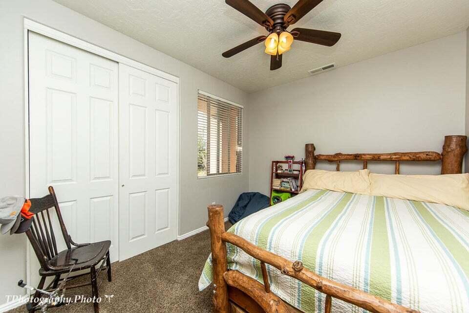 CORAL CANYON - Residential